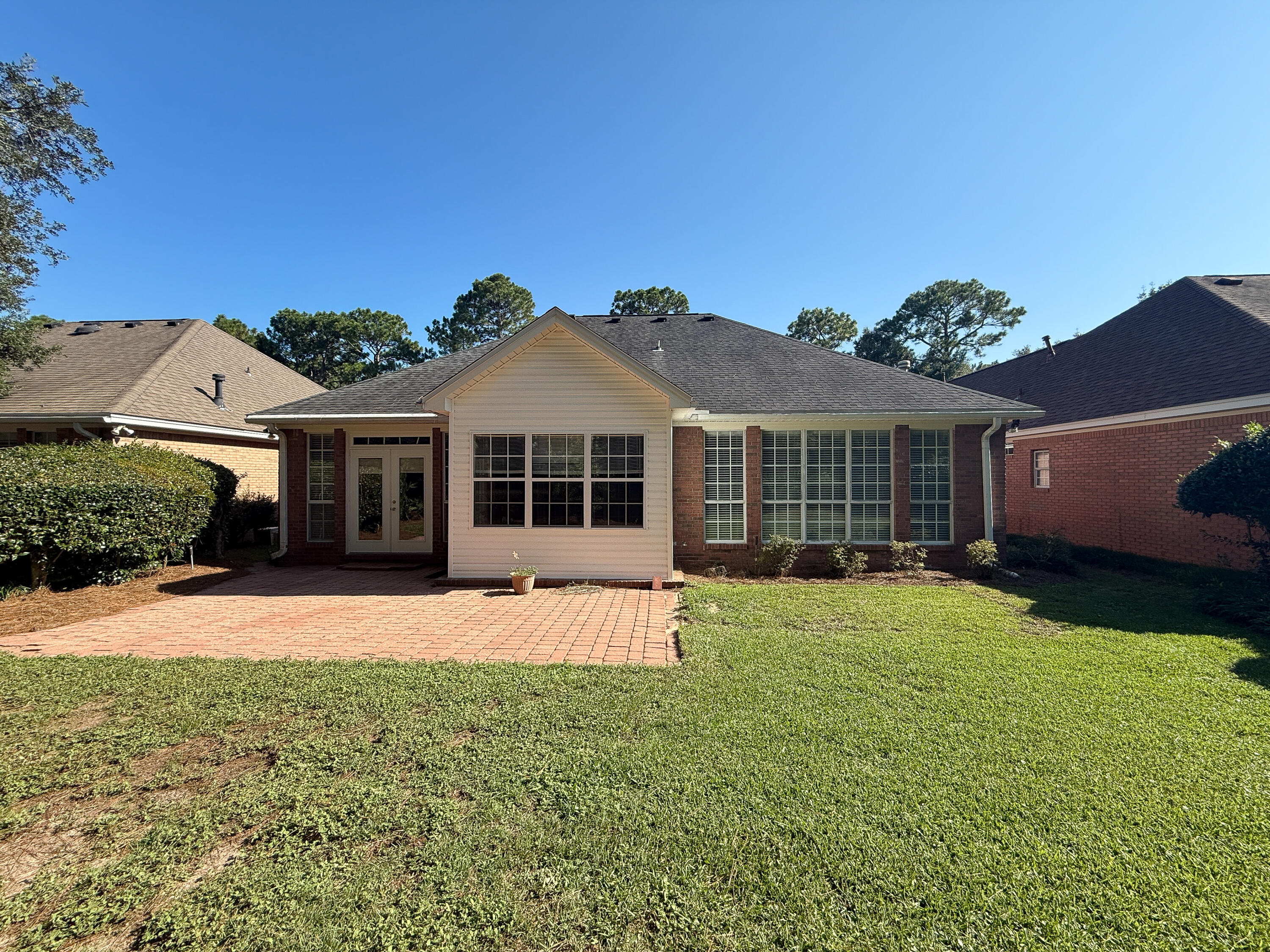 TURNBERRY PLACE - Residential