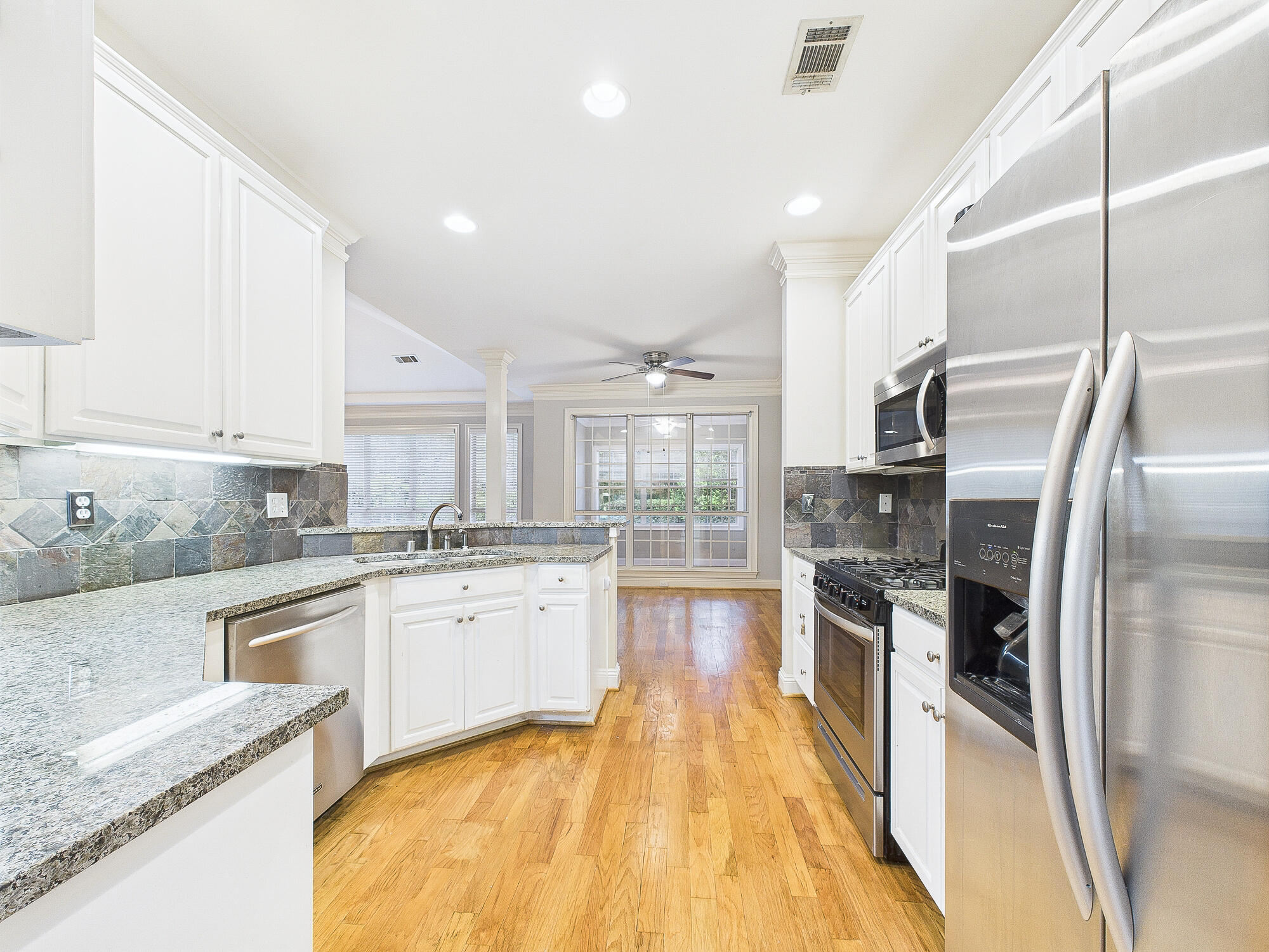 TURNBERRY PLACE - Residential