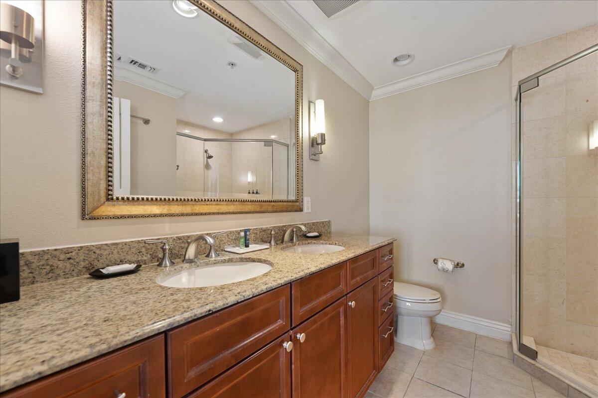 EMERALD GRANDE - Residential