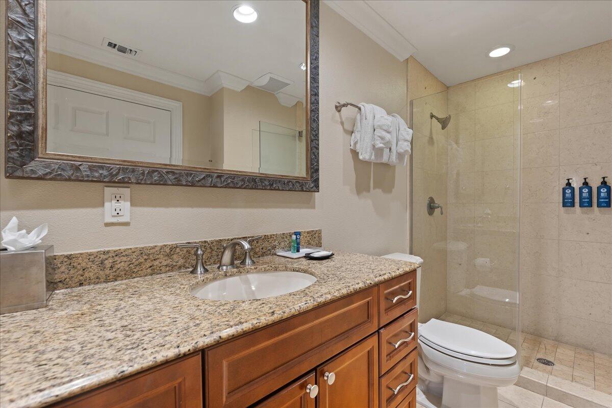 EMERALD GRANDE - Residential