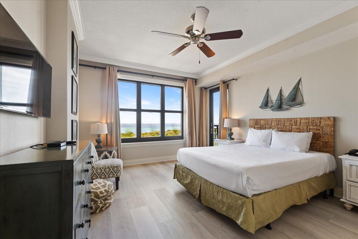 EMERALD GRANDE - Residential