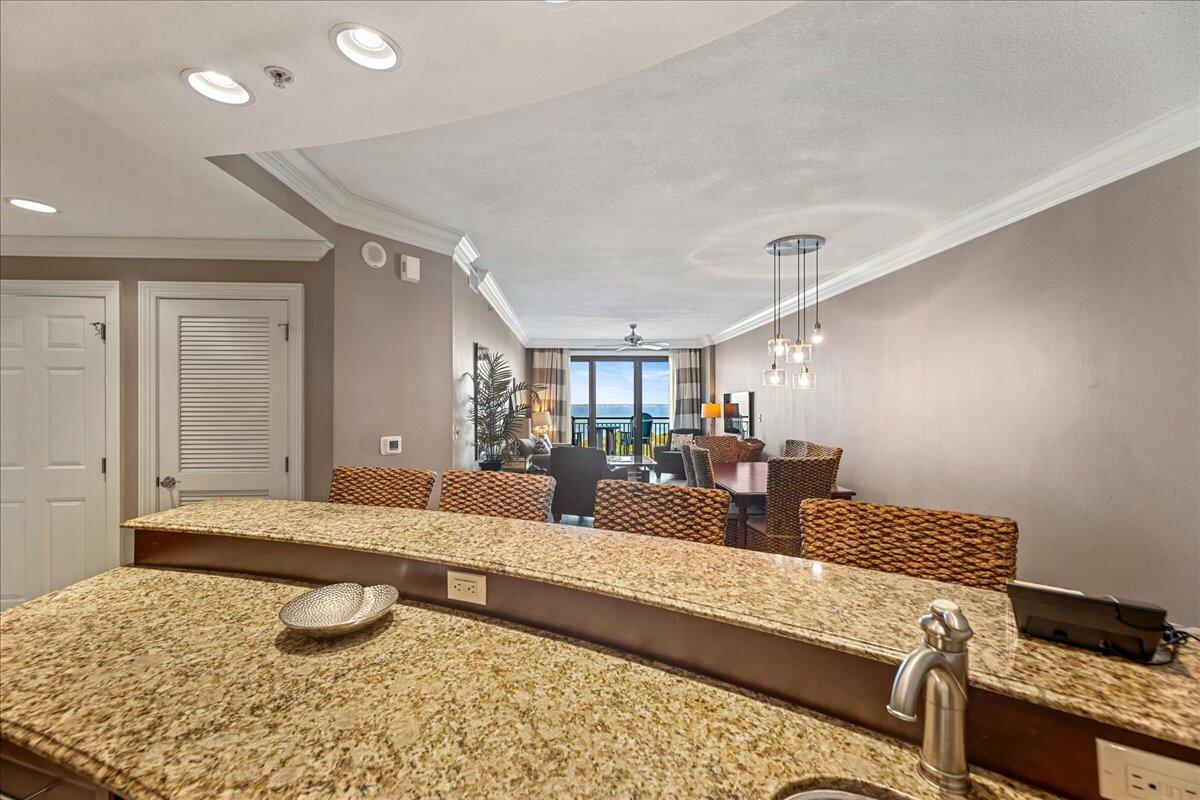 EMERALD GRANDE - Residential