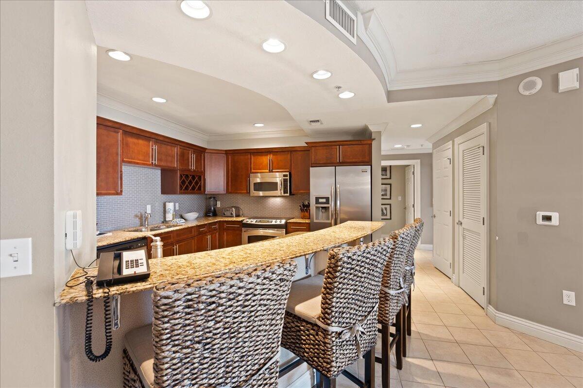 EMERALD GRANDE - Residential