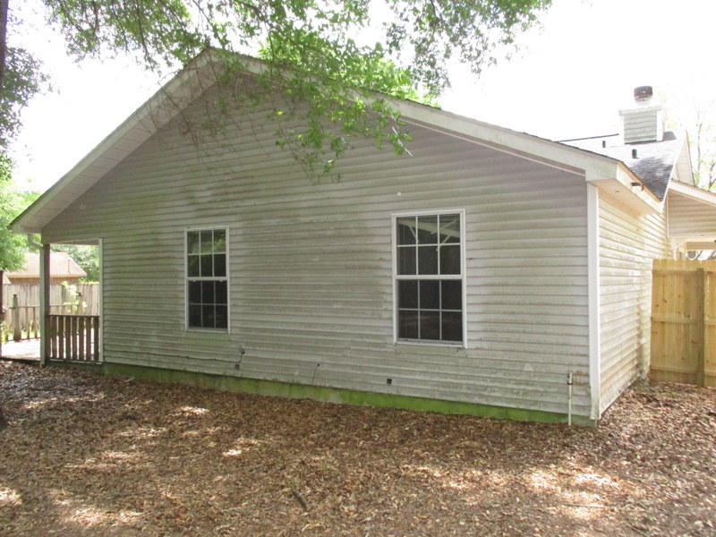 SHOAL CREEK MANOR - Residential