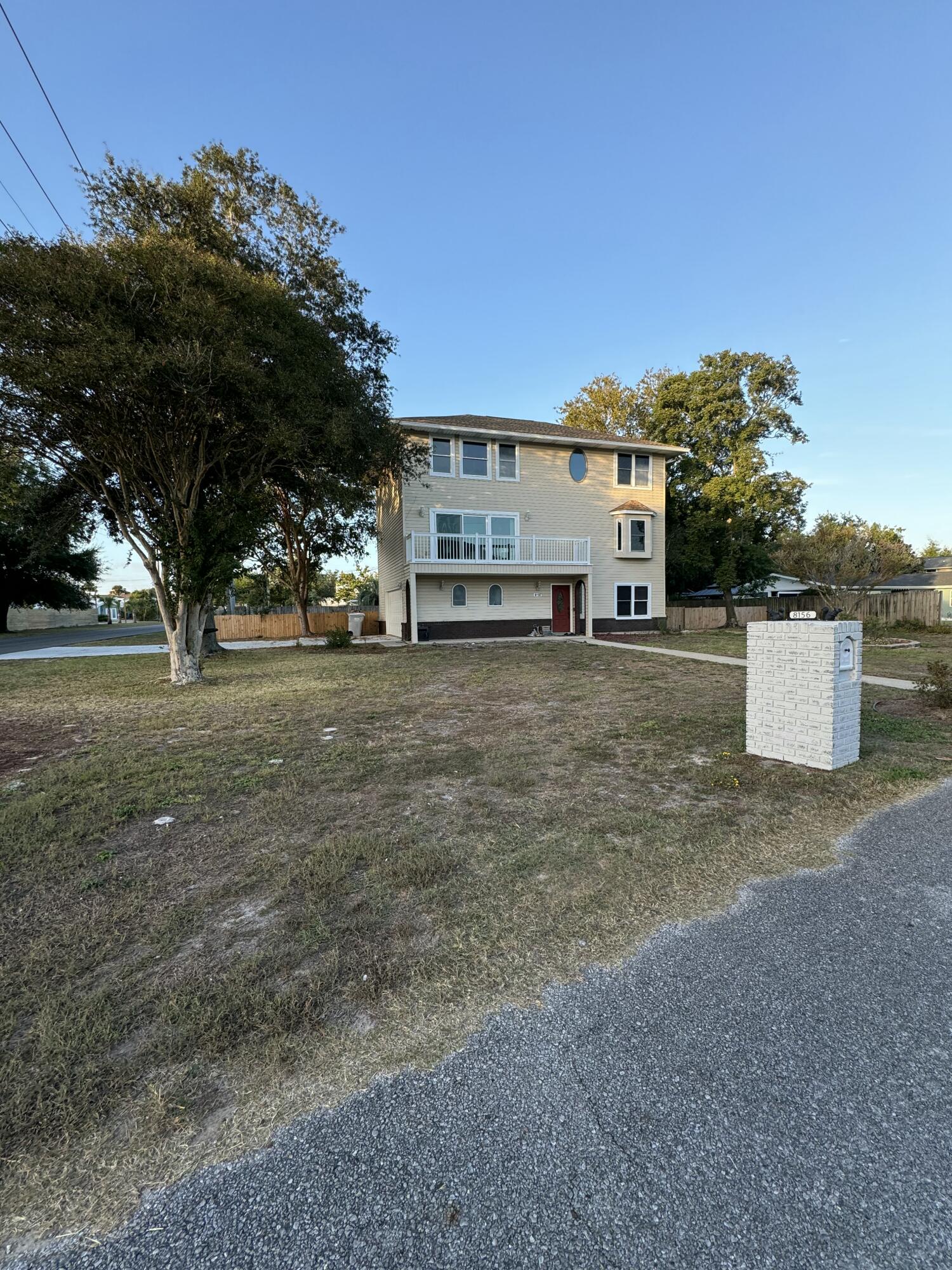 WEST NAVARRE - Residential