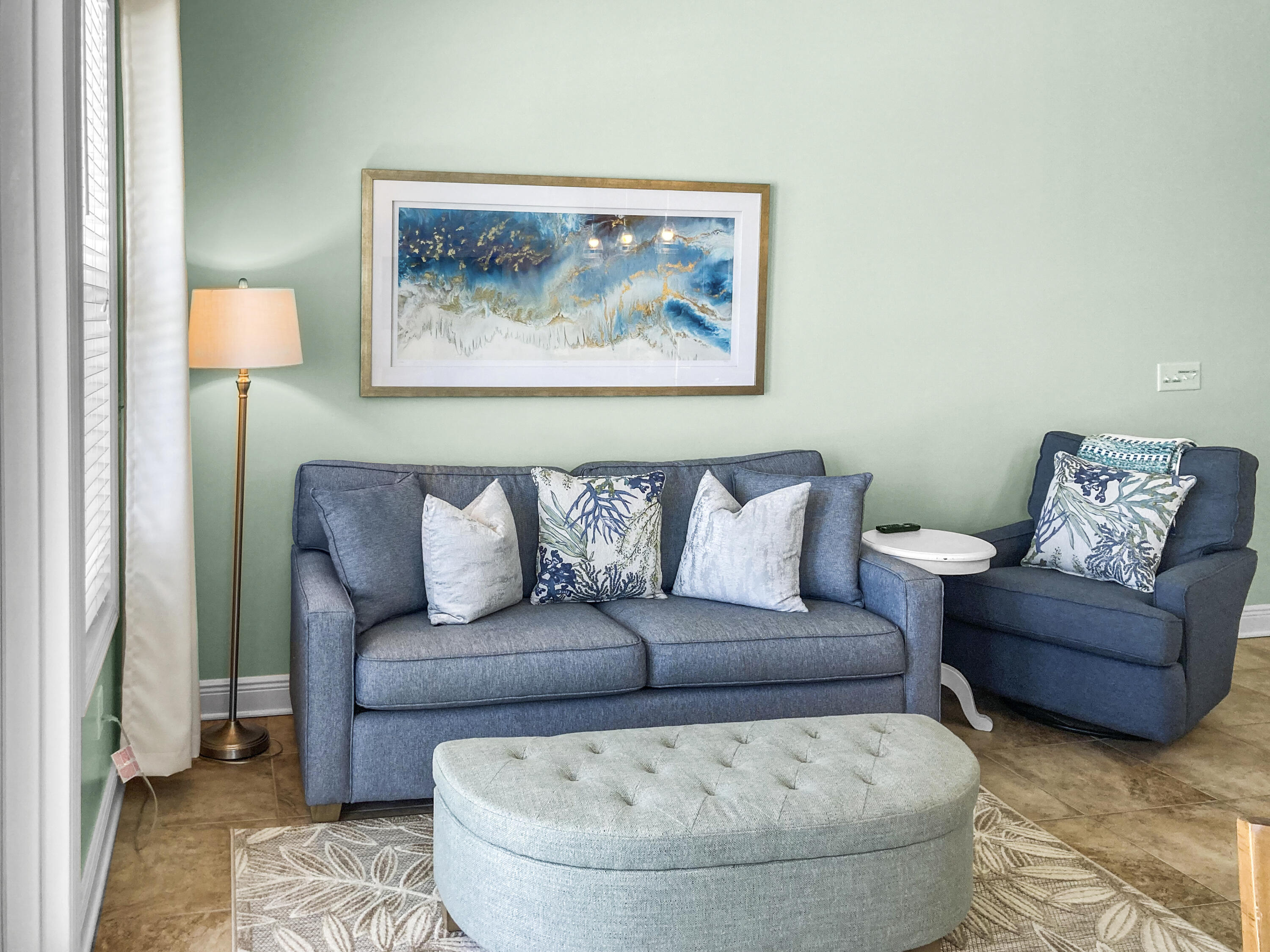 LEEWARD CONDO - Residential