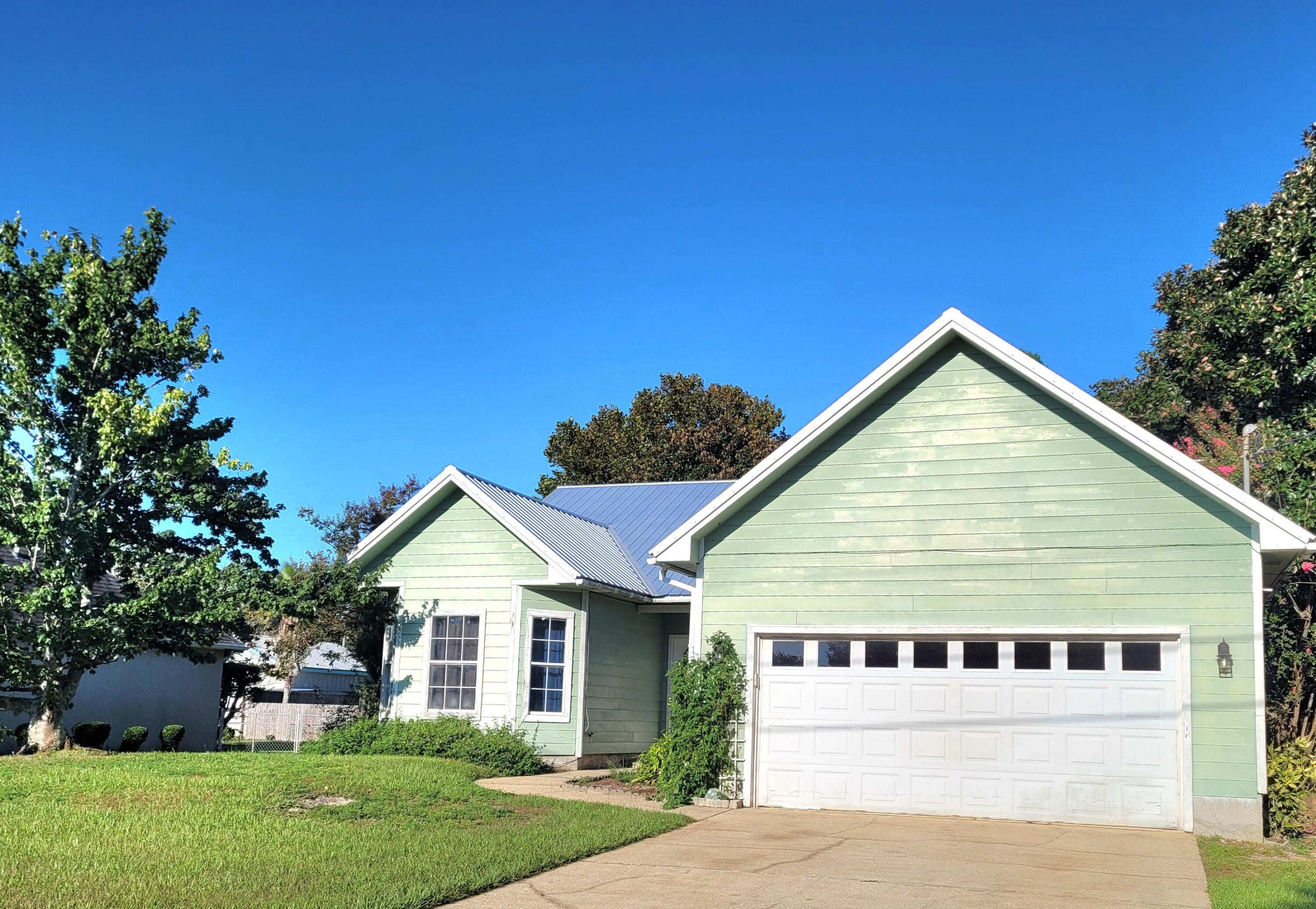 FOX DEN VILLAGES - Residential