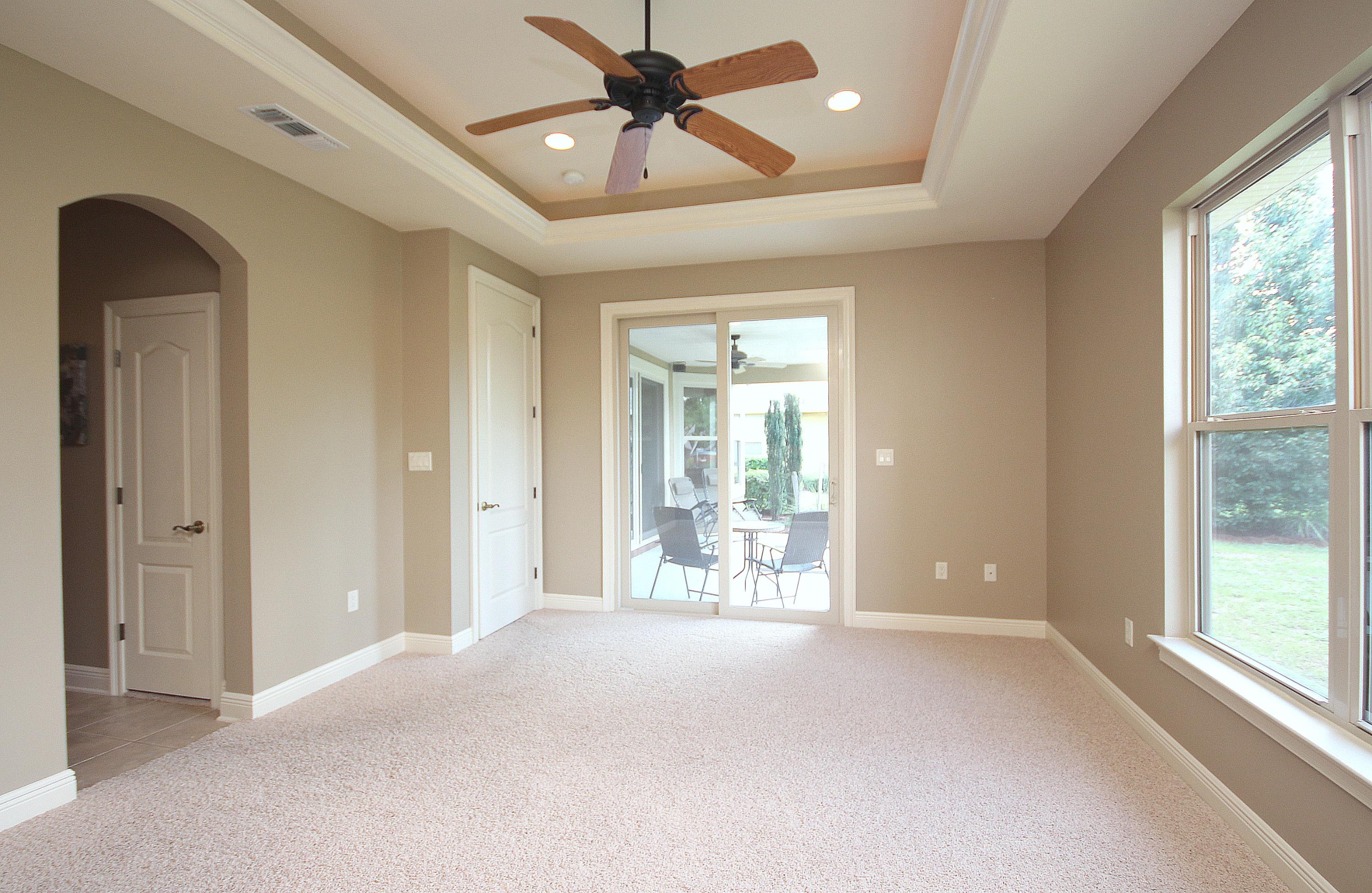 CHARDONNAY ESTATES - Residential