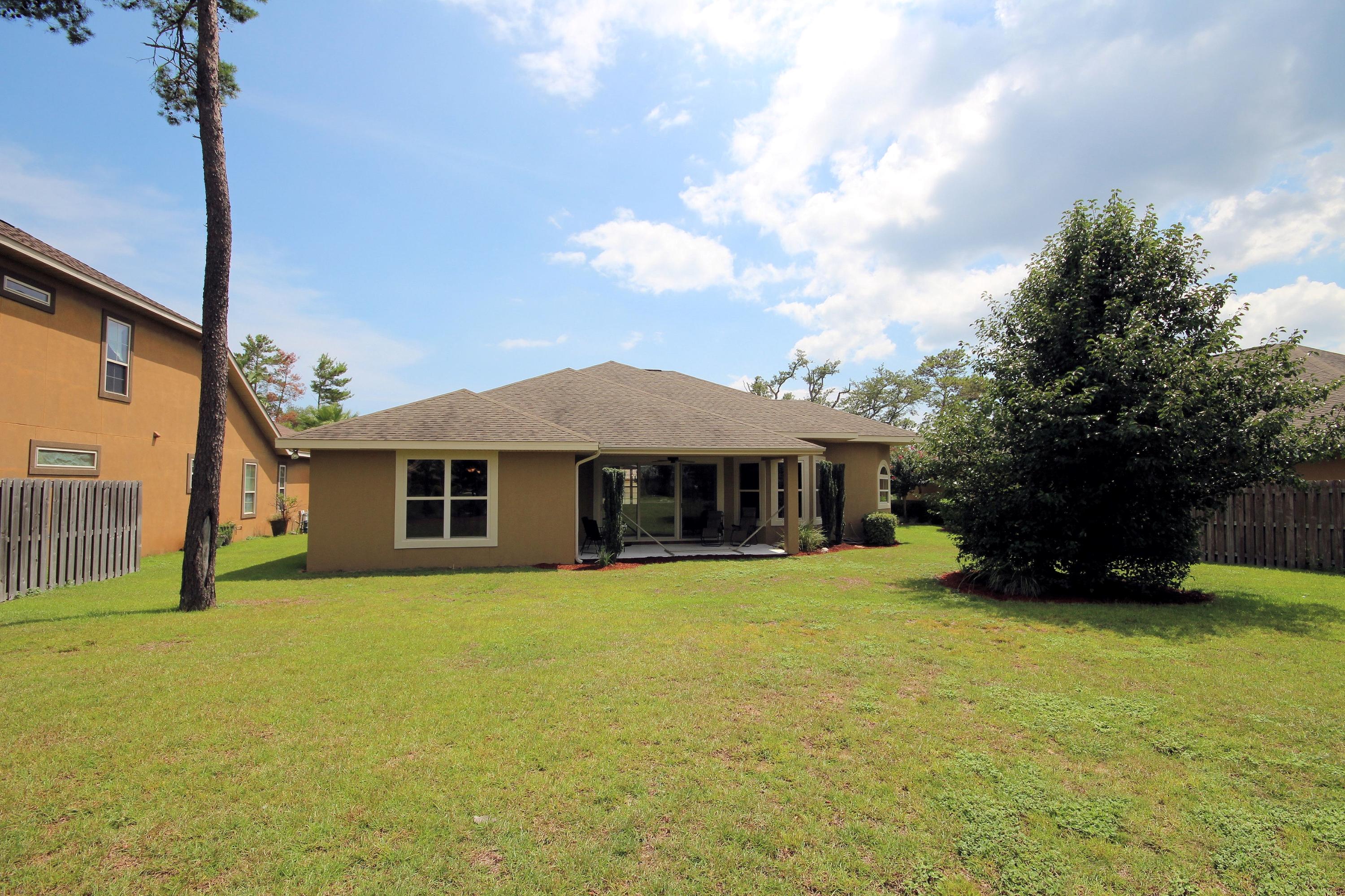 CHARDONNAY ESTATES - Residential