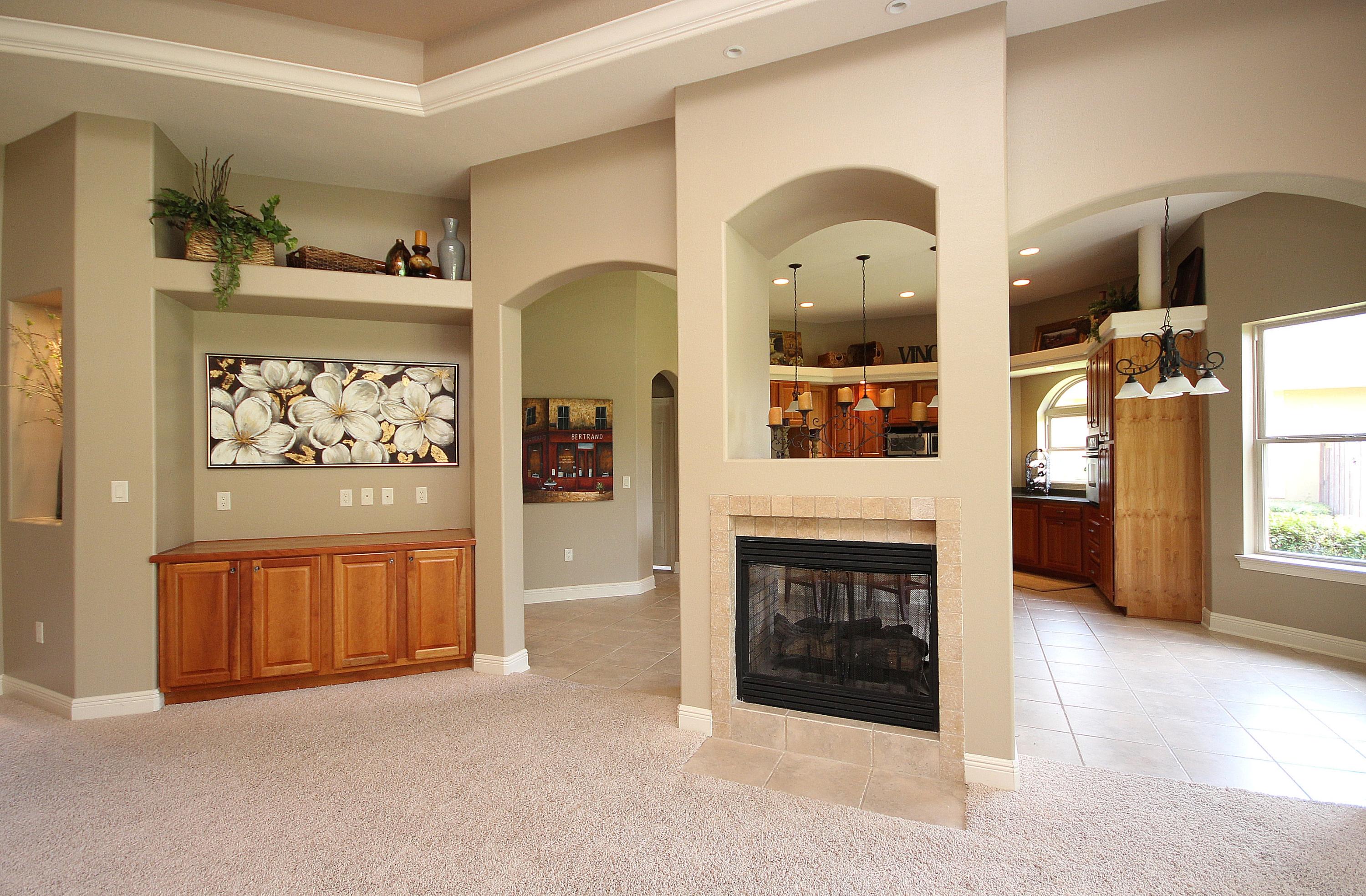 CHARDONNAY ESTATES - Residential