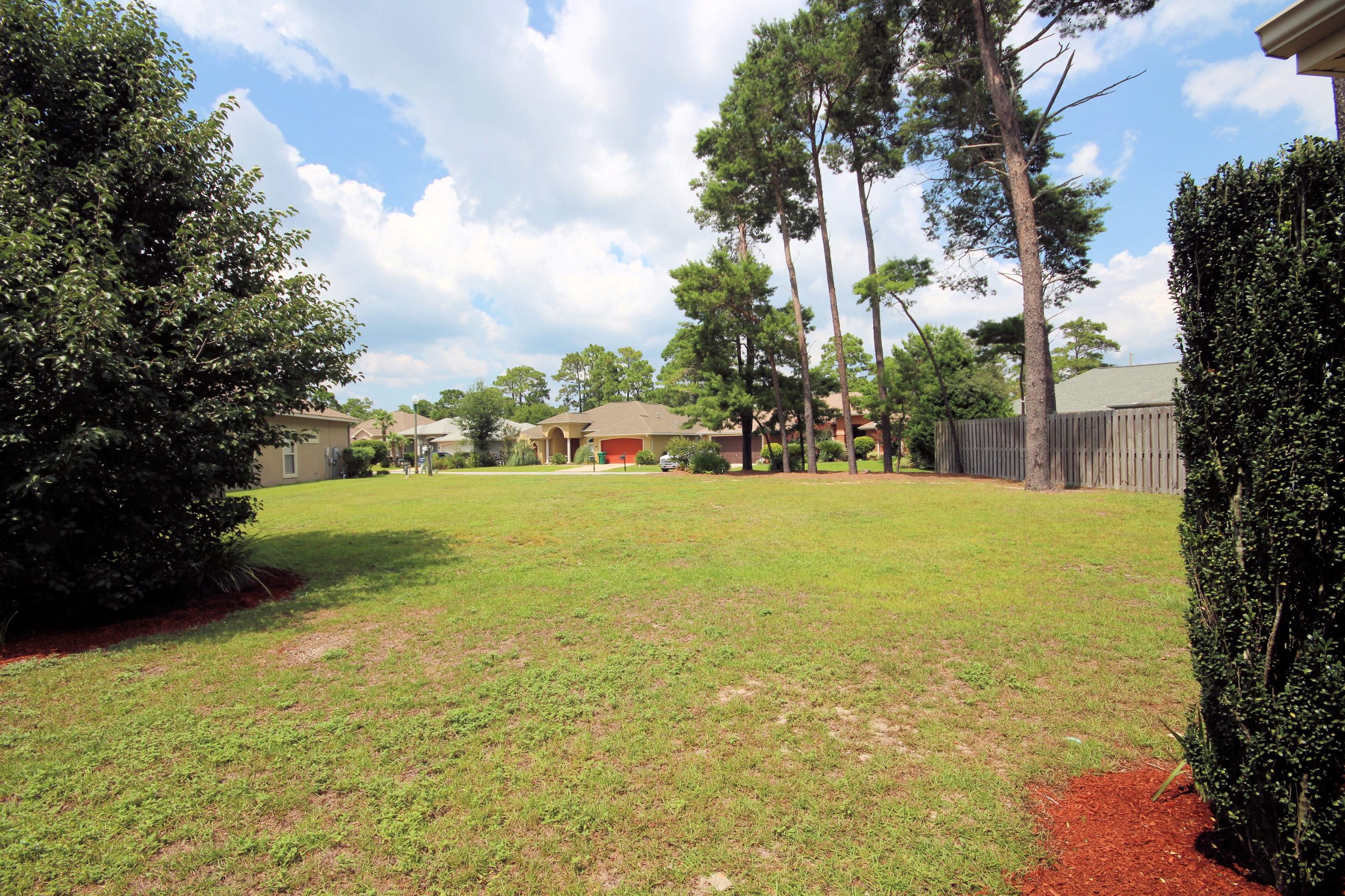 CHARDONNAY ESTATES - Residential