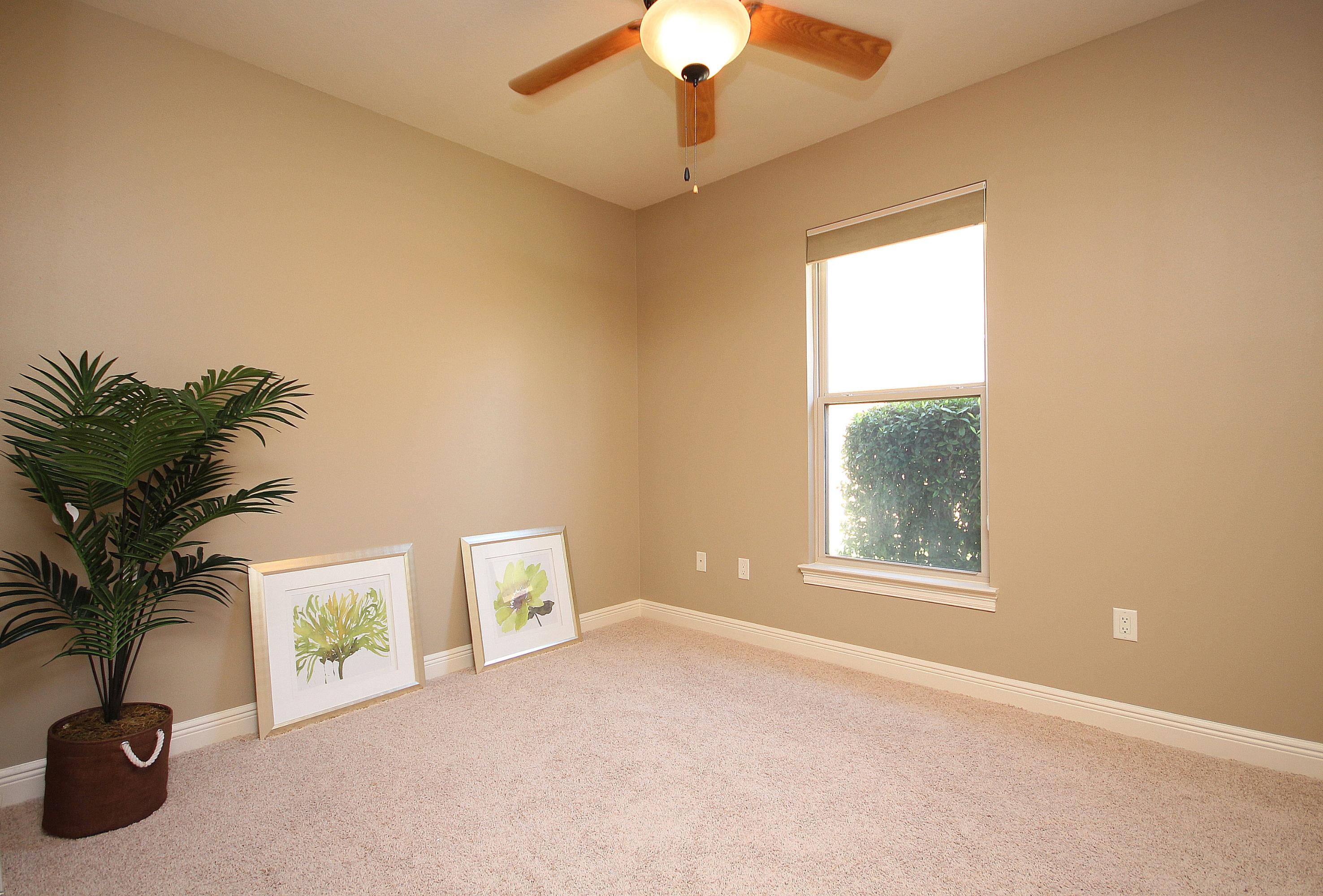 CHARDONNAY ESTATES - Residential