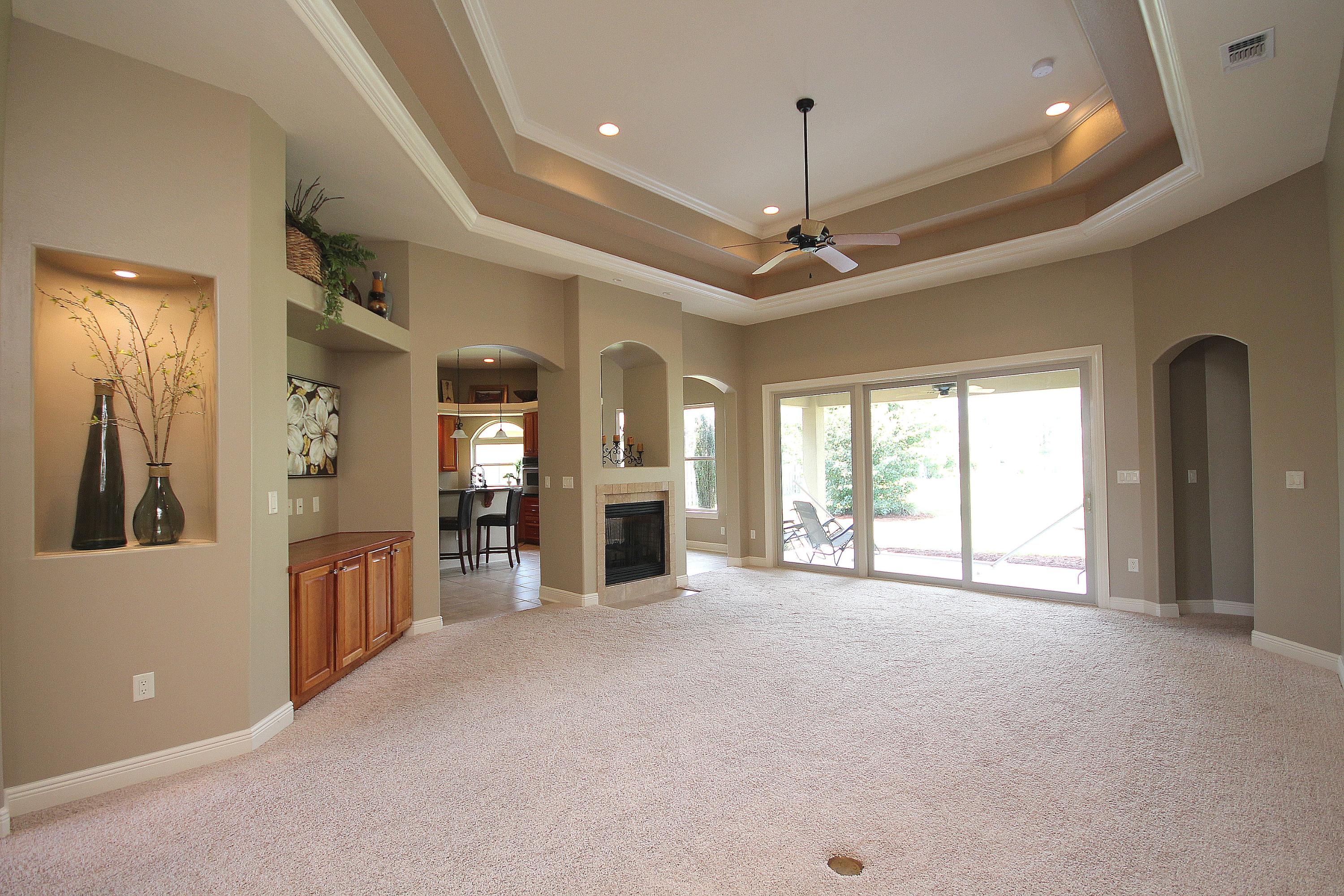 CHARDONNAY ESTATES - Residential