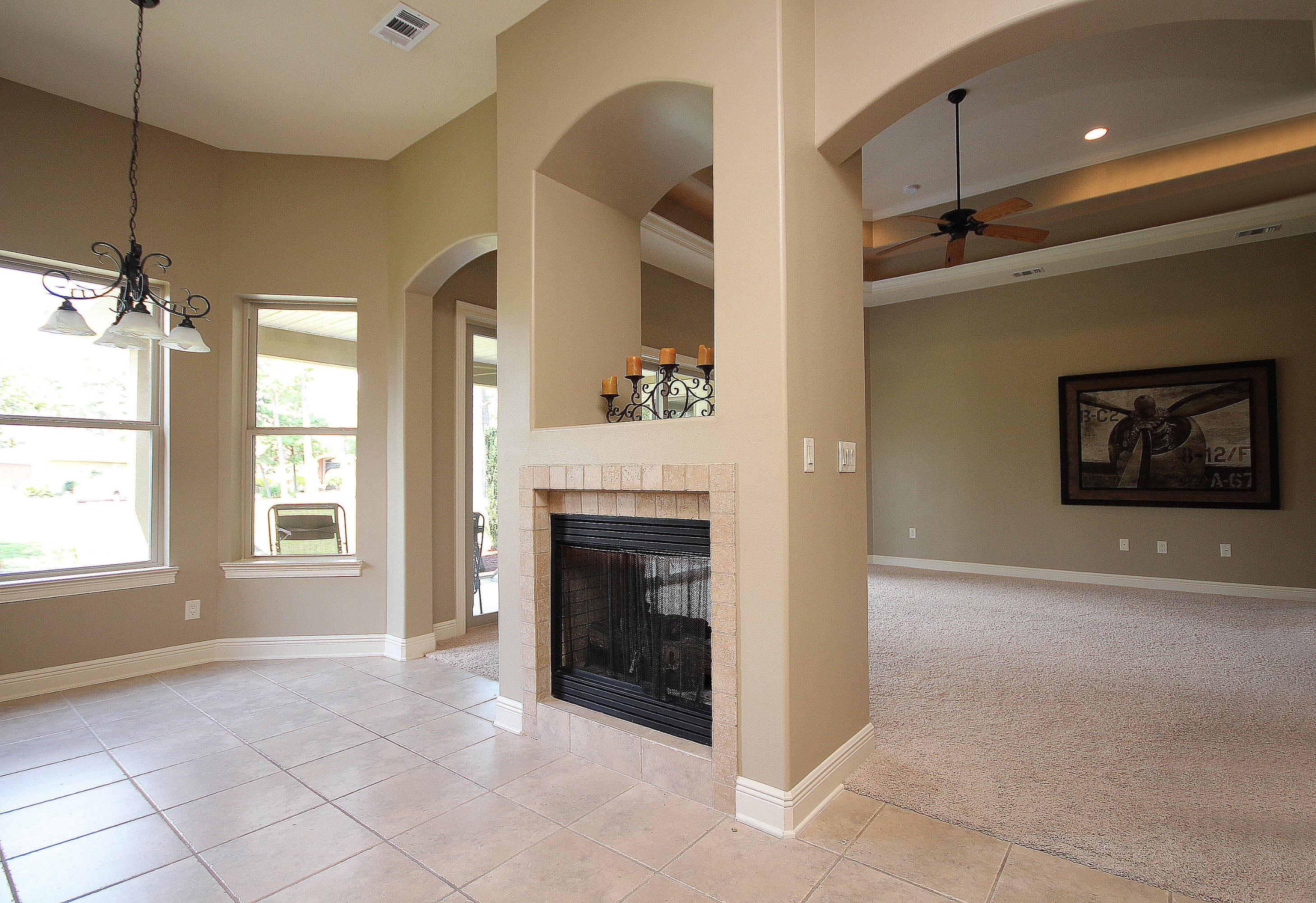 CHARDONNAY ESTATES - Residential