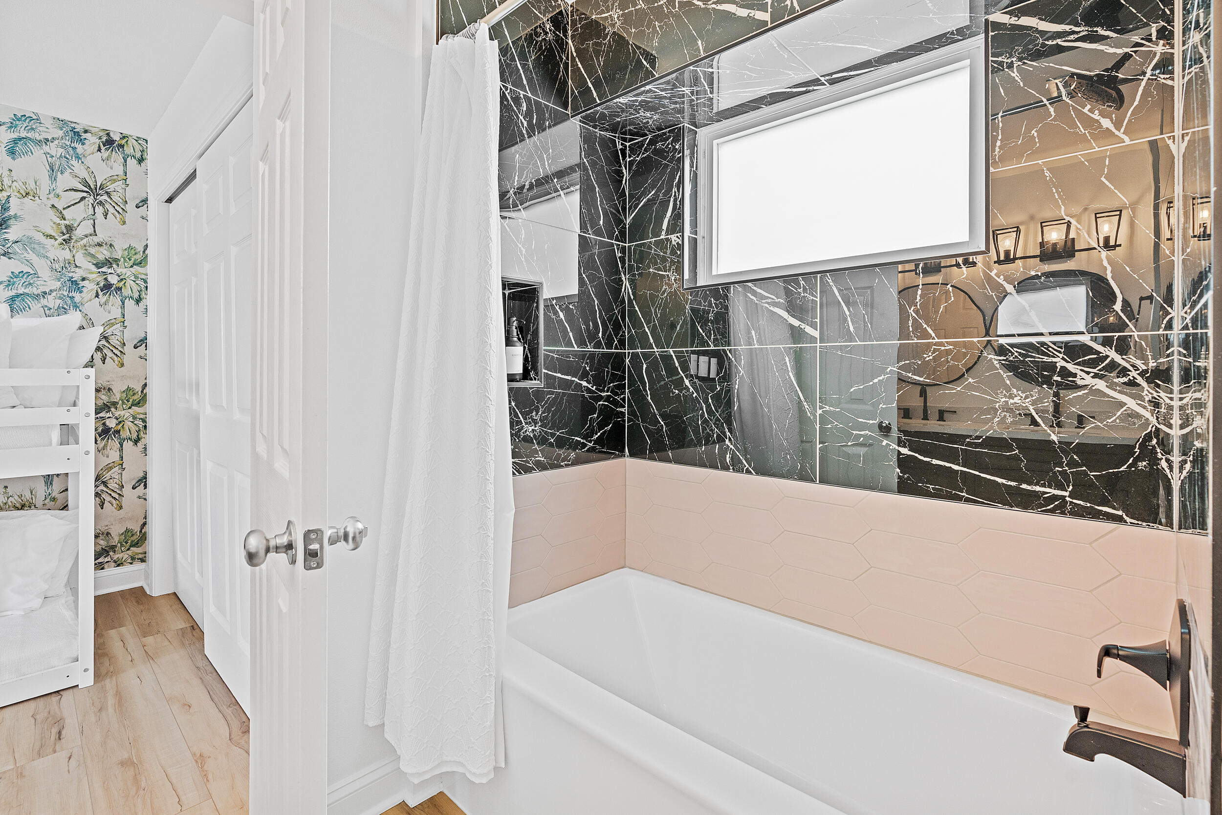 WINDANCER SHORES - Residential