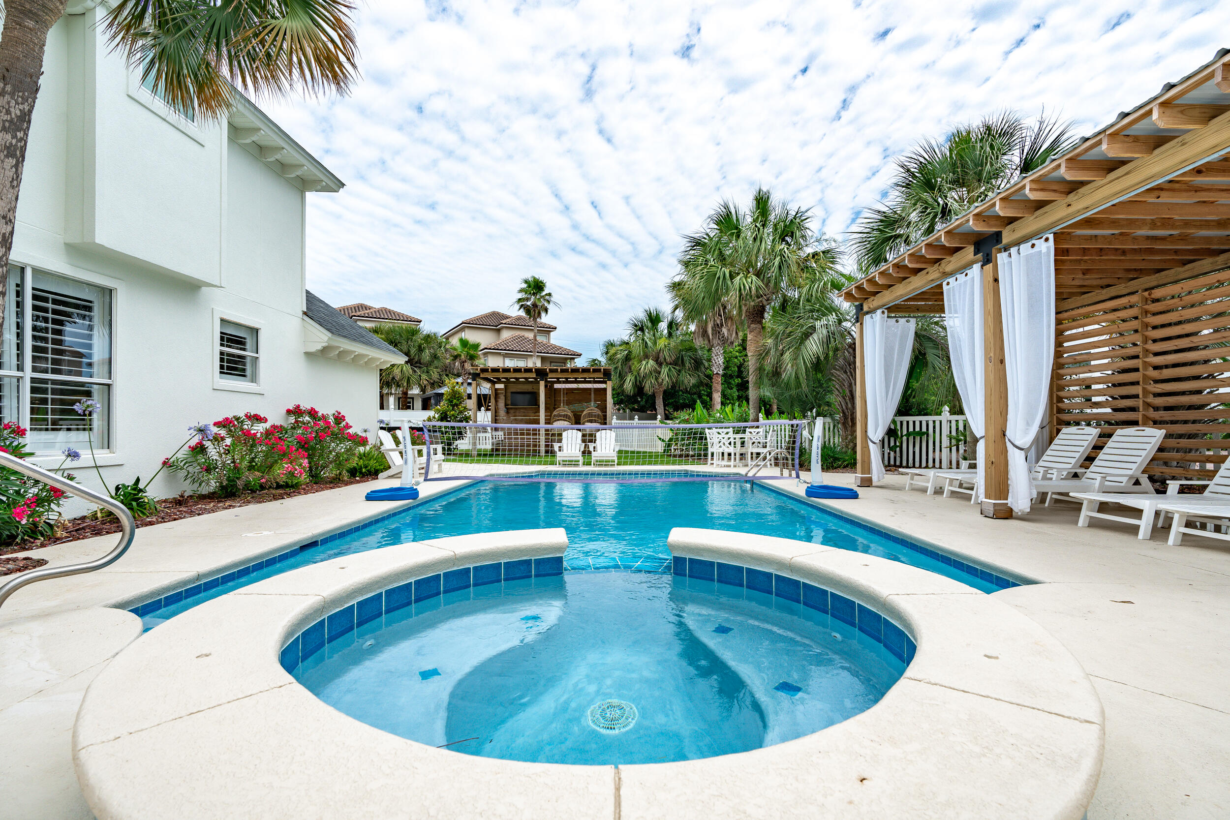 WINDANCER SHORES - Residential