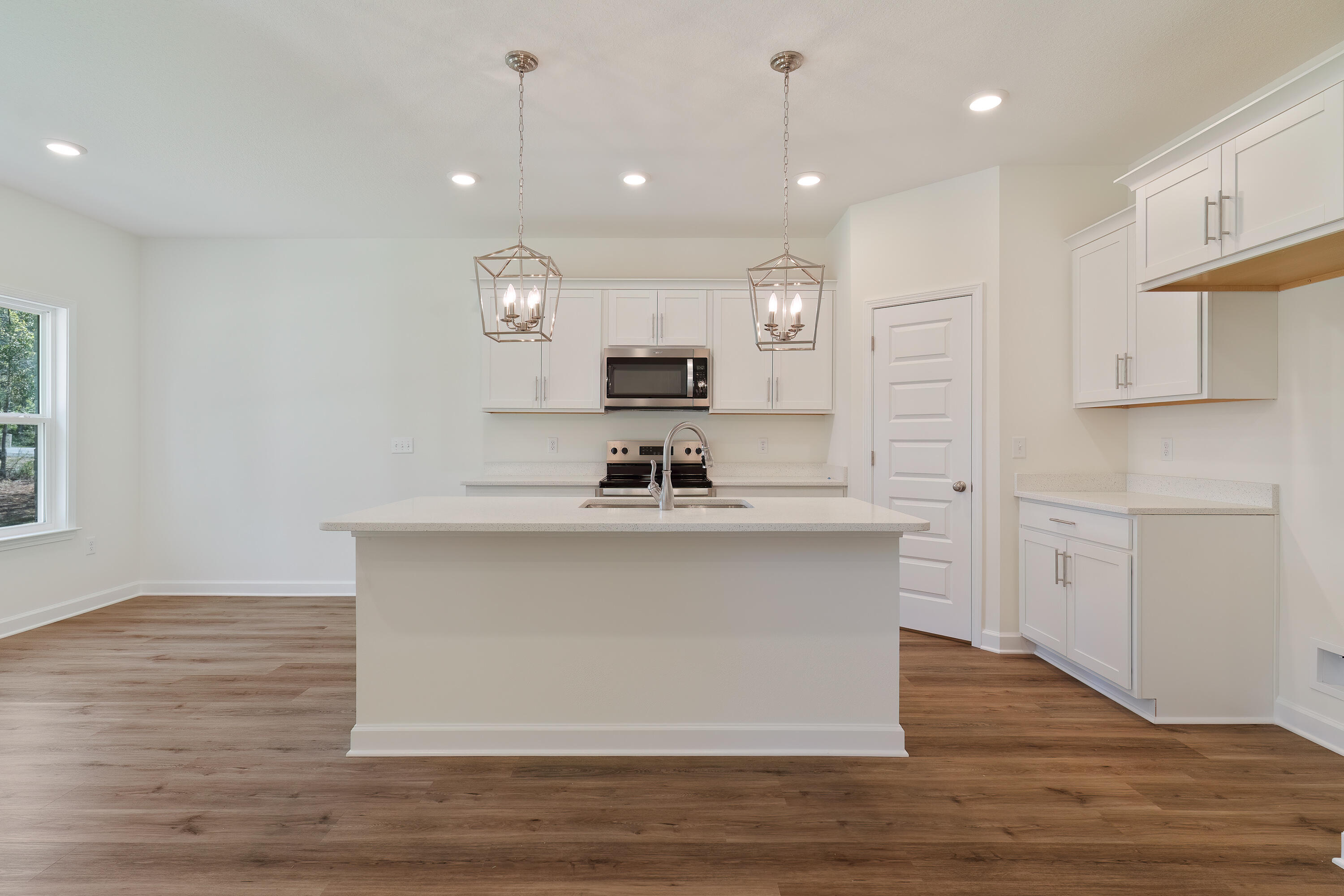 OAK HOLLOW - Residential