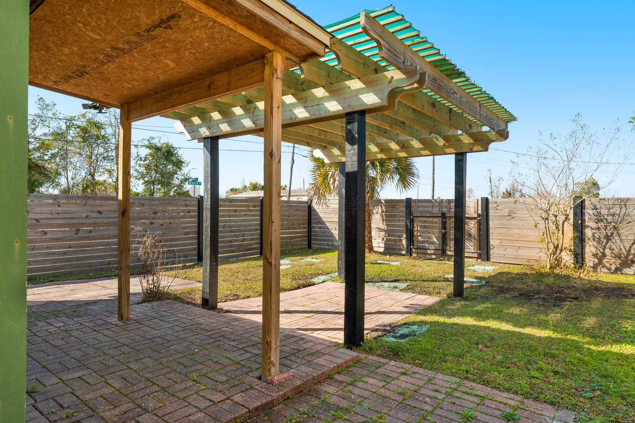 GARDEN COVE - Residential