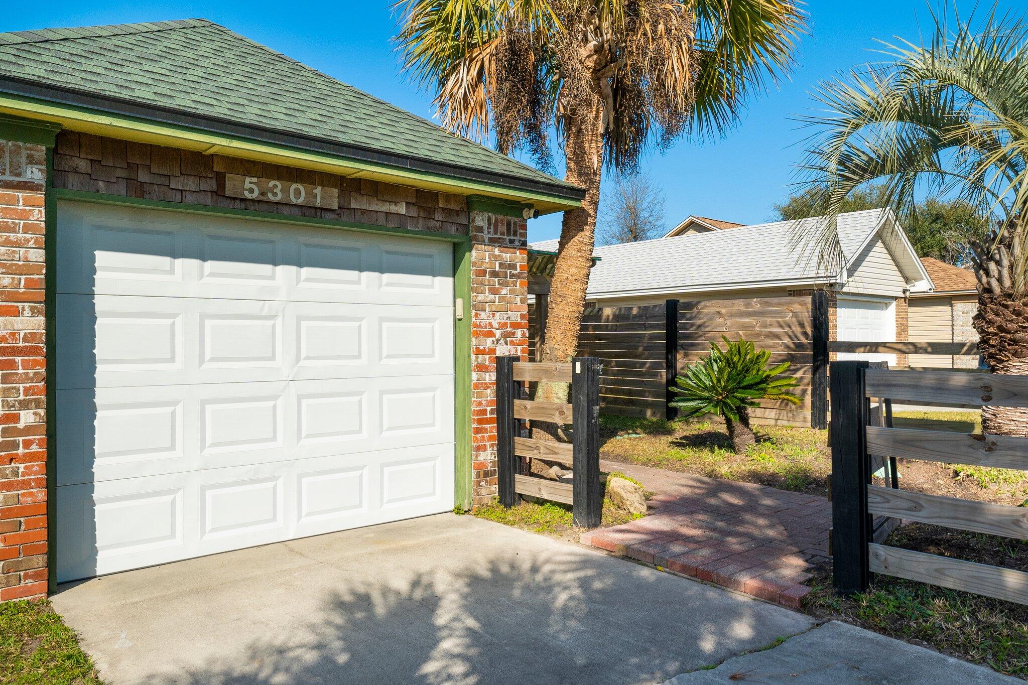 GARDEN COVE - Residential