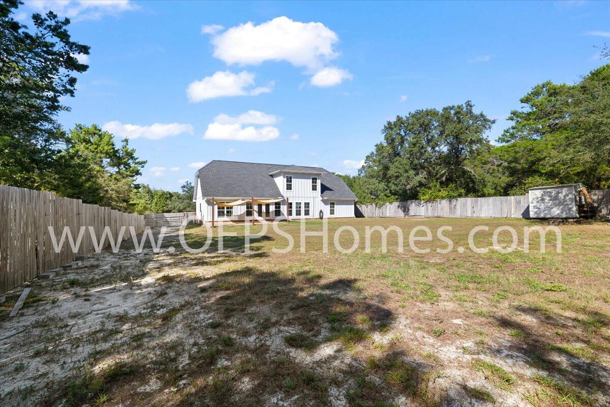 HICKORY SHORES - Residential Lease