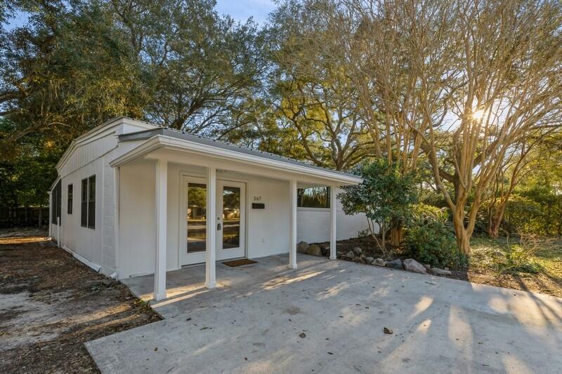 7TH ADD ELLIOTT PT LOT 33 BLK 7 - Residential