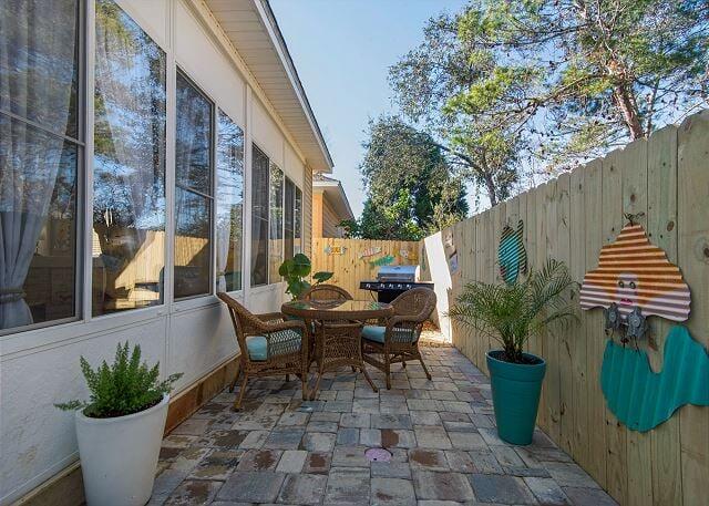 SOVEREIGN ISLE S/D - Residential