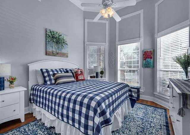 SOVEREIGN ISLE S/D - Residential