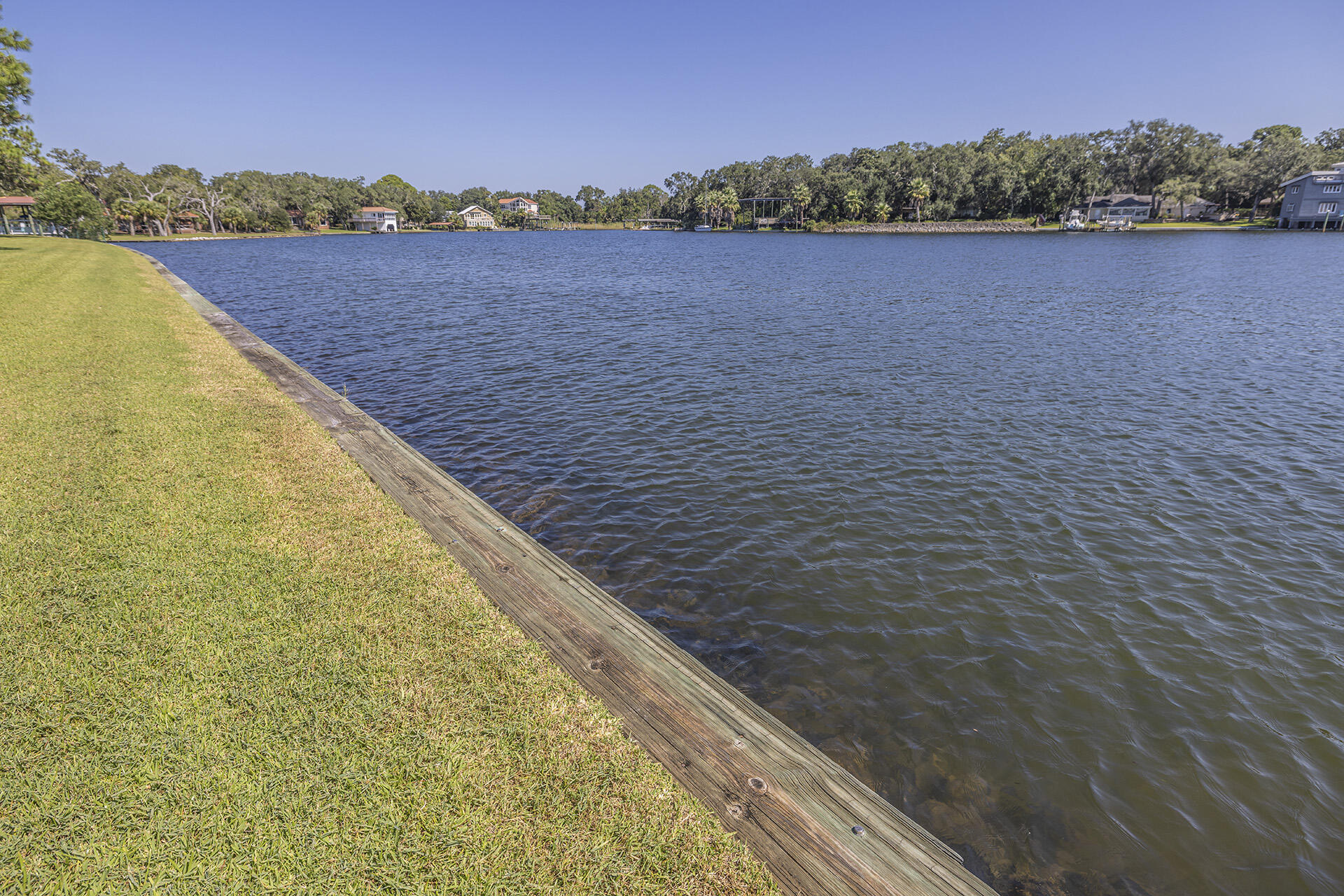 FINISTERRA CONDO - Residential Lease