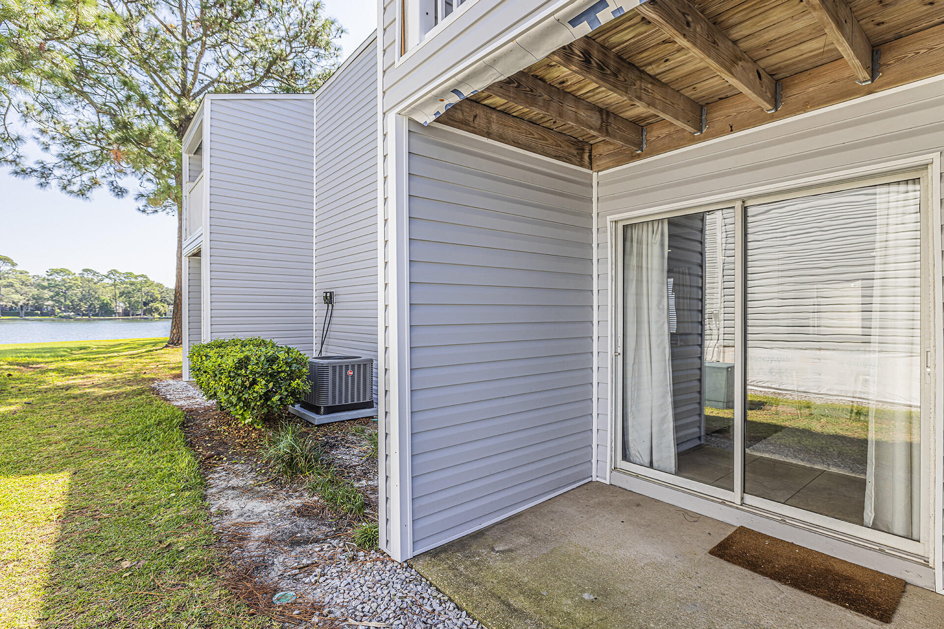 FINISTERRA CONDO - Residential Lease