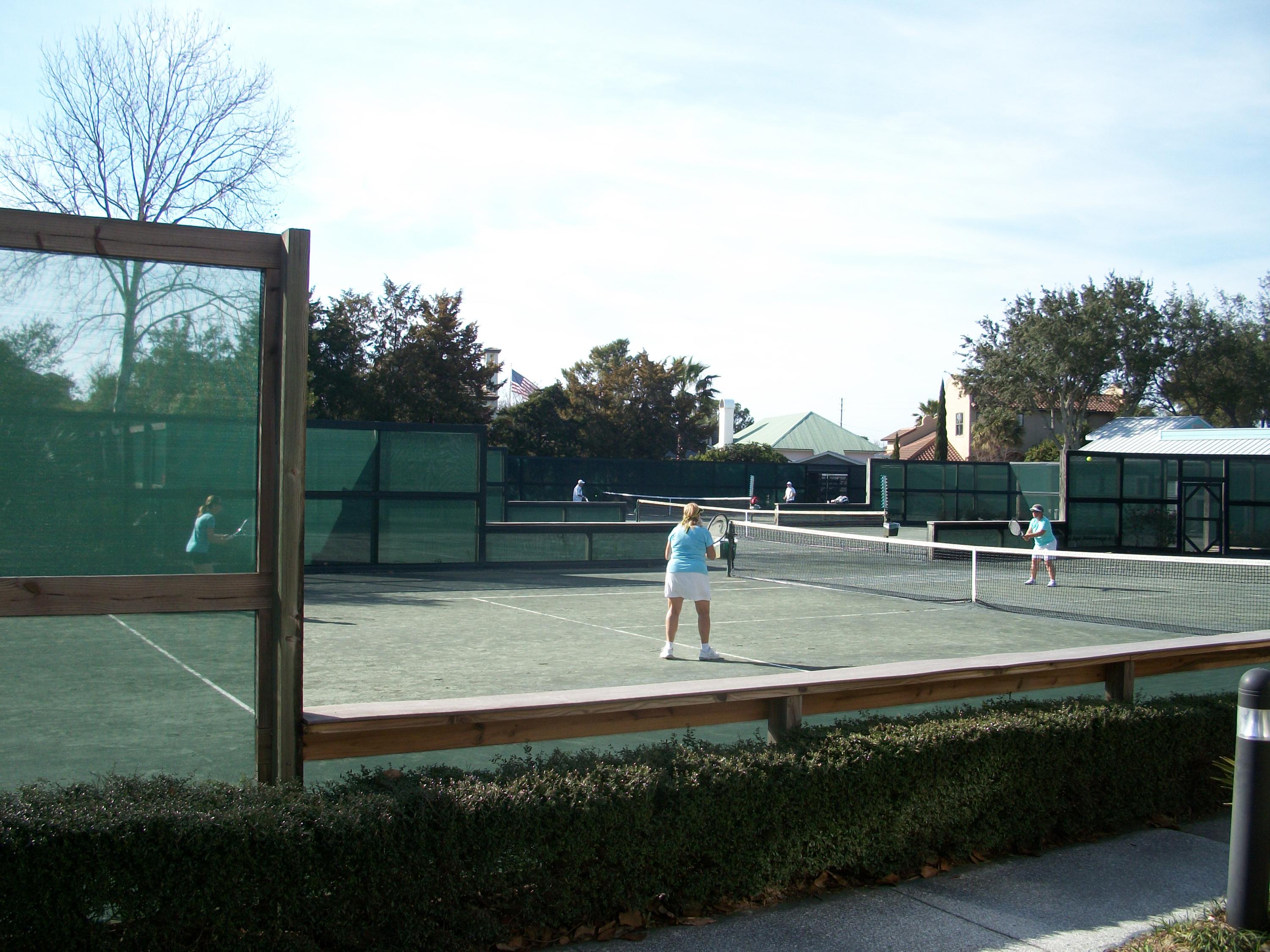 HIDDEN DUNES BEACH COTTAGES 2 - Residential