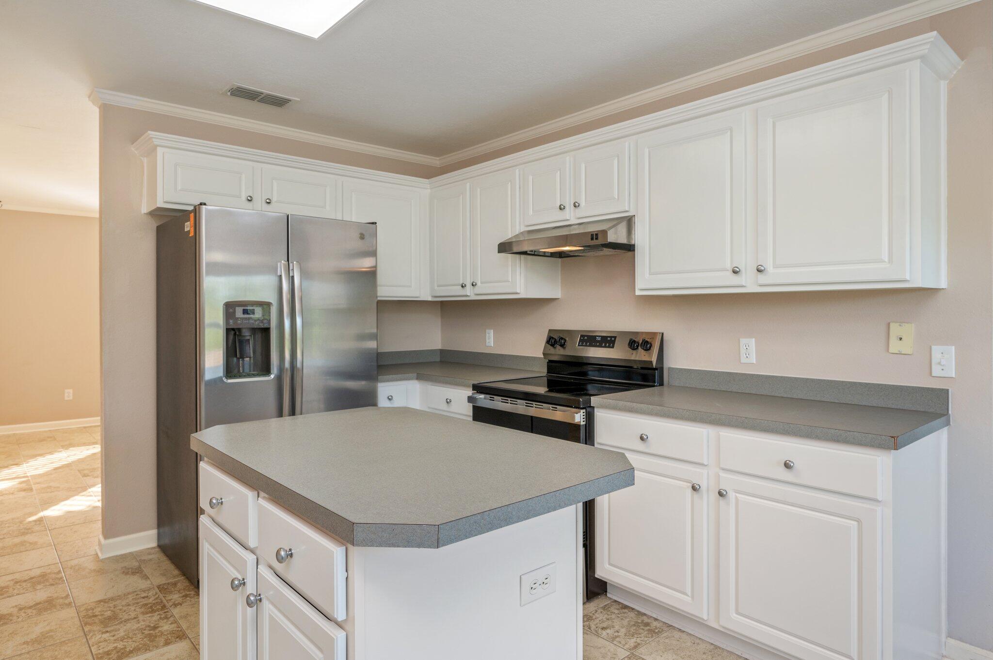 NORTHVIEW ESTATES 7TH ADDN - Residential