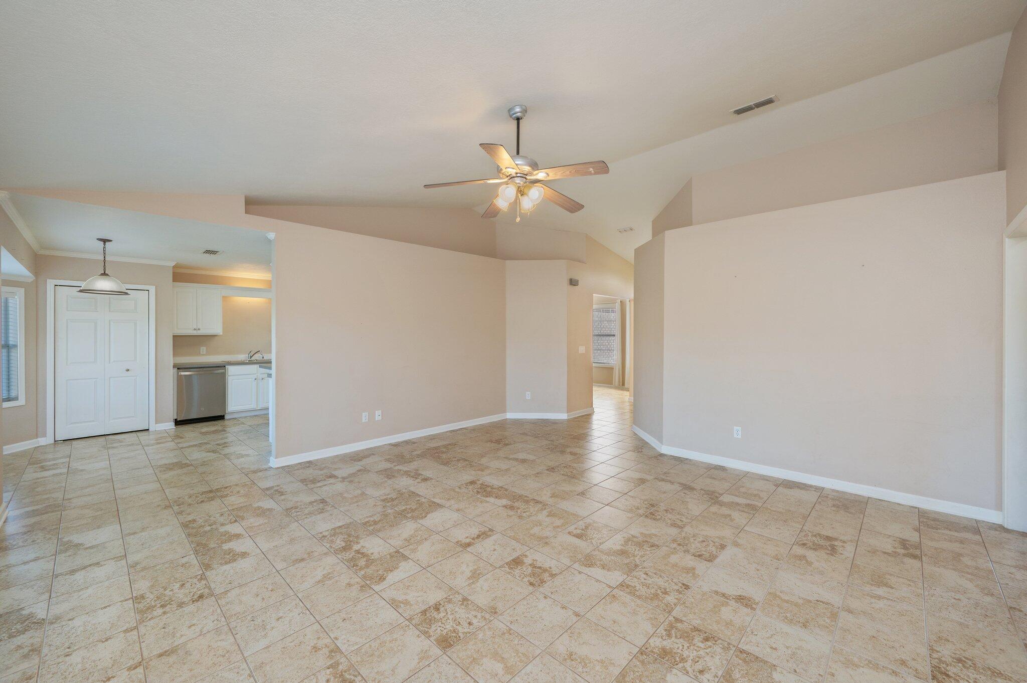 NORTHVIEW ESTATES 7TH ADDN - Residential