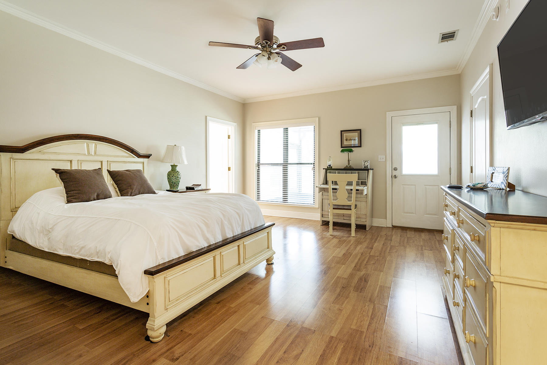 DAUGHETTES AMENDED - Residential