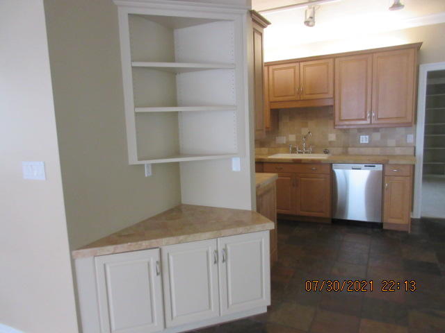 TURNBERRY PLACE - Residential