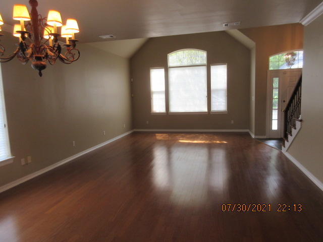 TURNBERRY PLACE - Residential