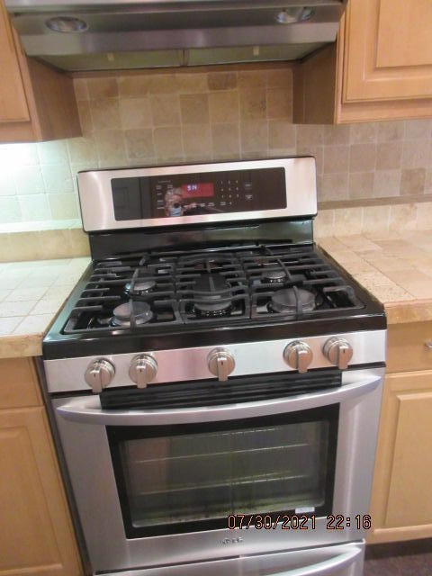 TURNBERRY PLACE - Residential