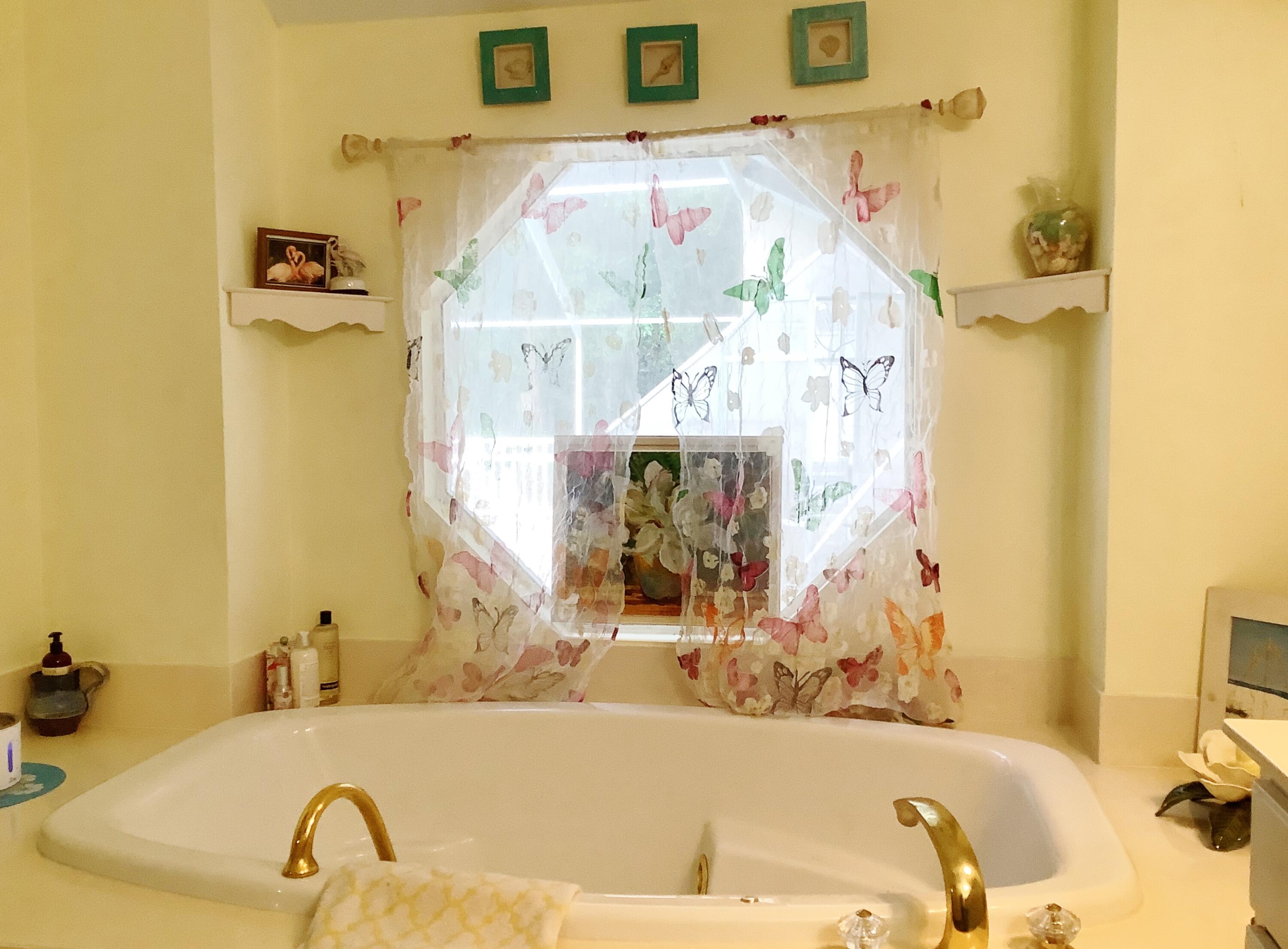 SHIRKS BAYOU - Residential