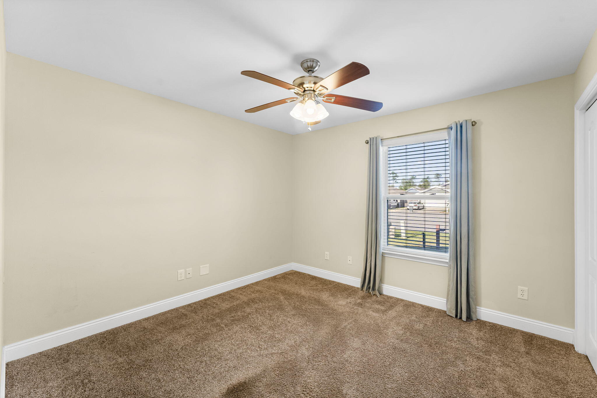 PLANTATION - Residential