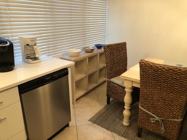 SEASPRAY CONDO - Residential