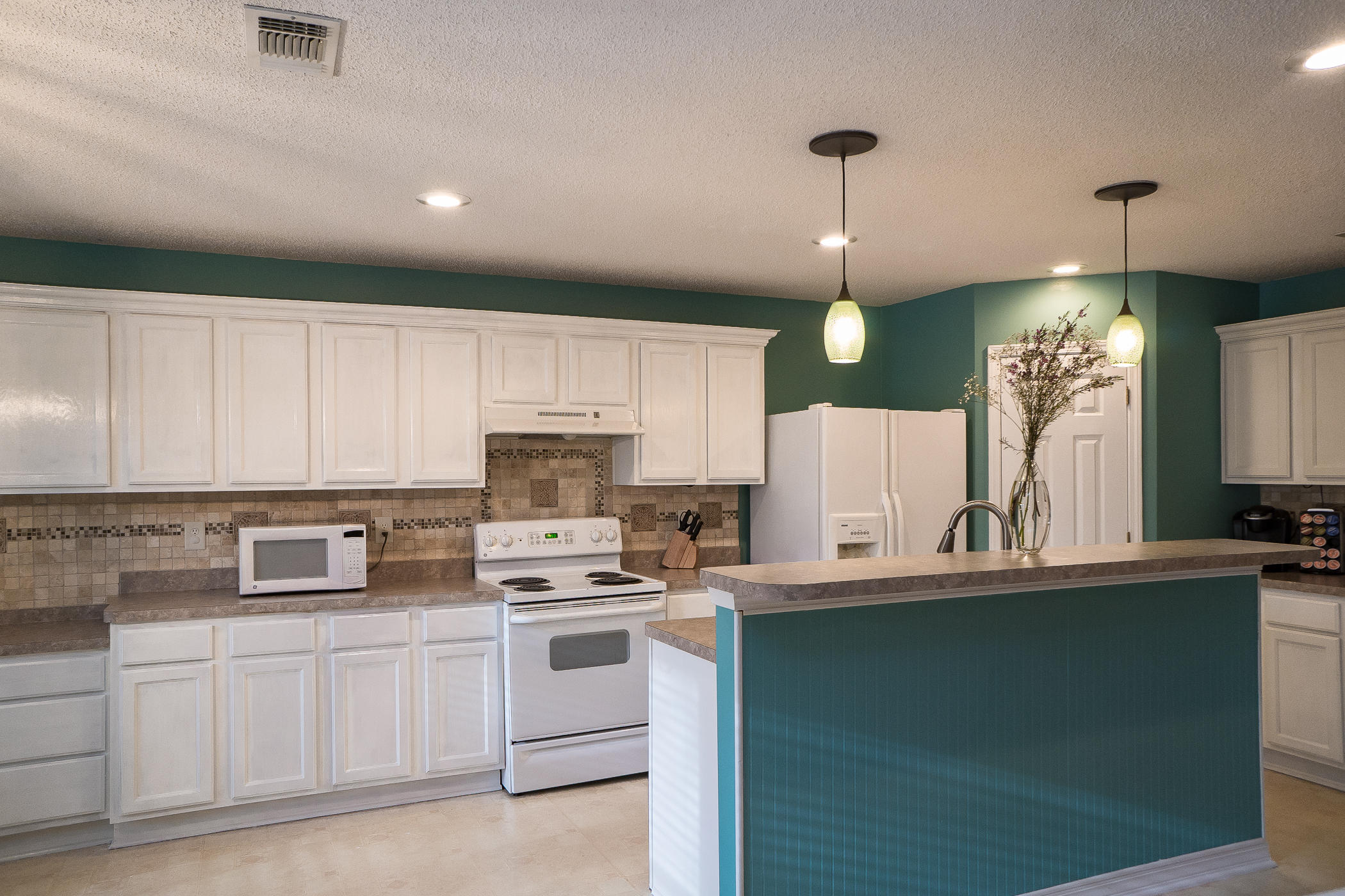 BROOKE ESTATES - Residential