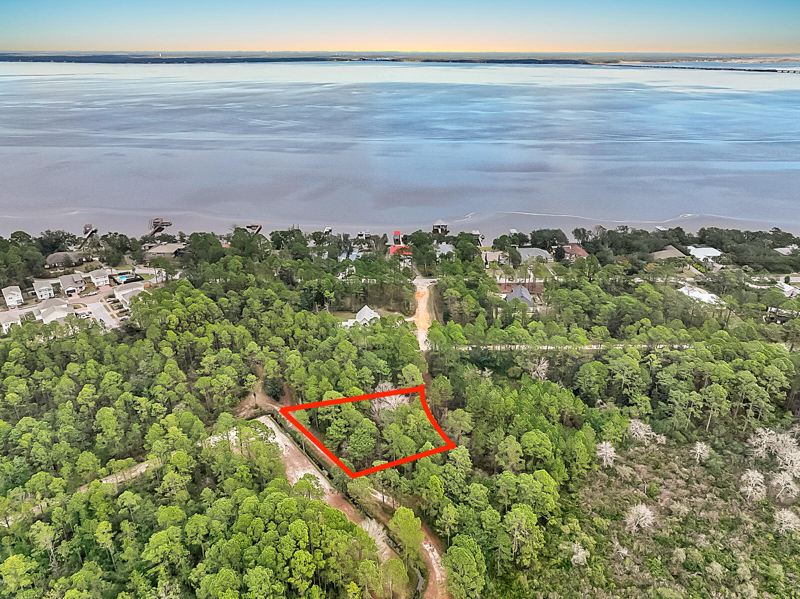 HATCHEE SHORES - Land