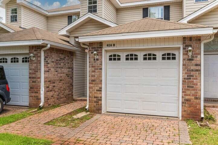 JACKSON HEIGHTS S/D - Residential Lease