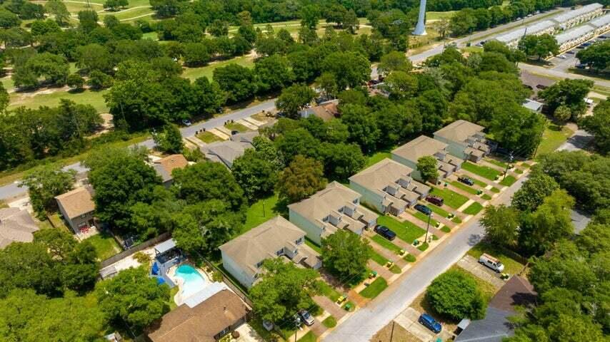 JACKSON HEIGHTS S/D - Residential Lease