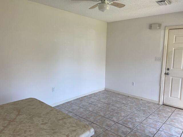 BEACHSIDE VILLAS CONDO - Residential