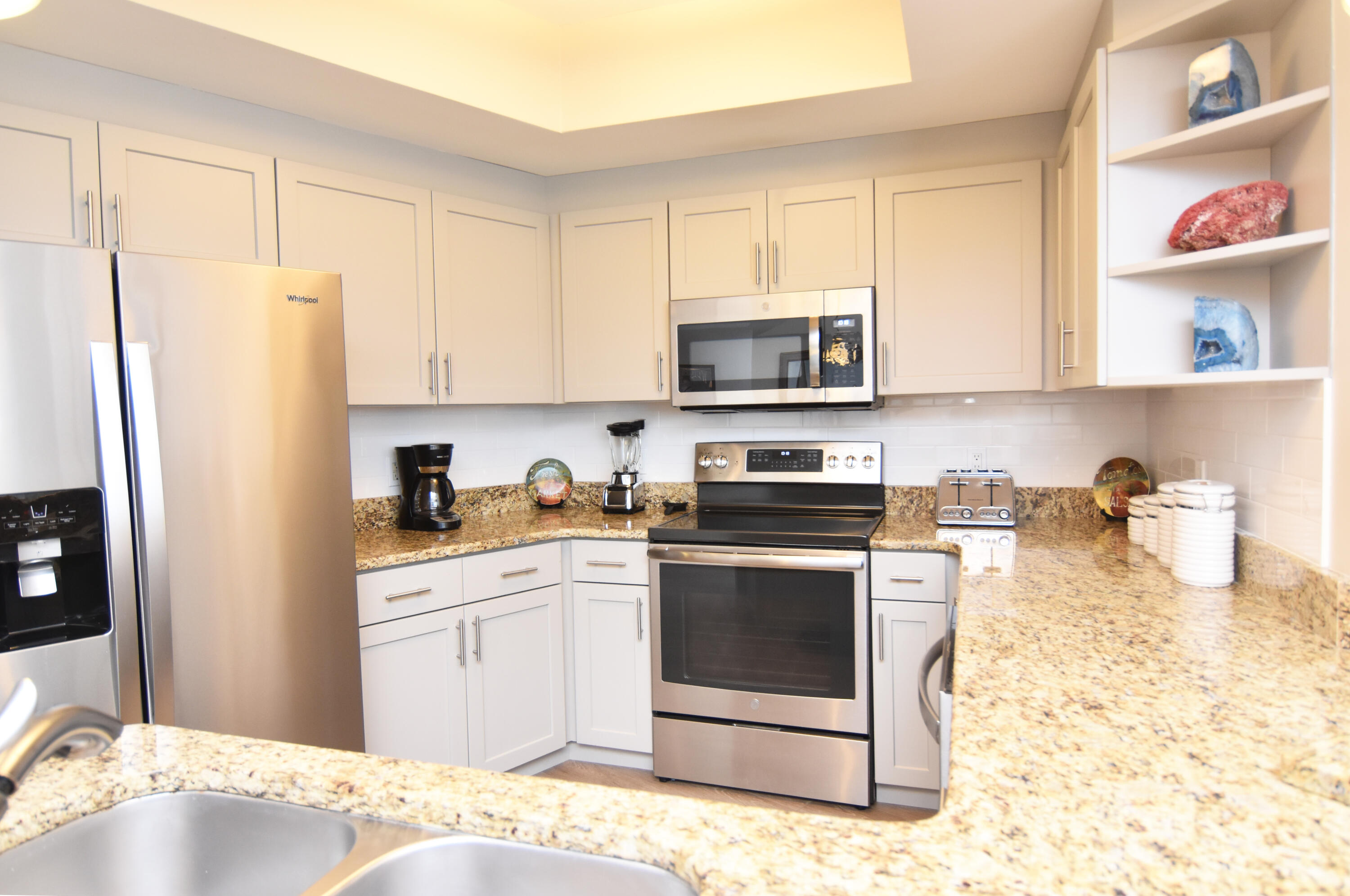 ST. MAARTEN AT SILVER SHELLS - Residential