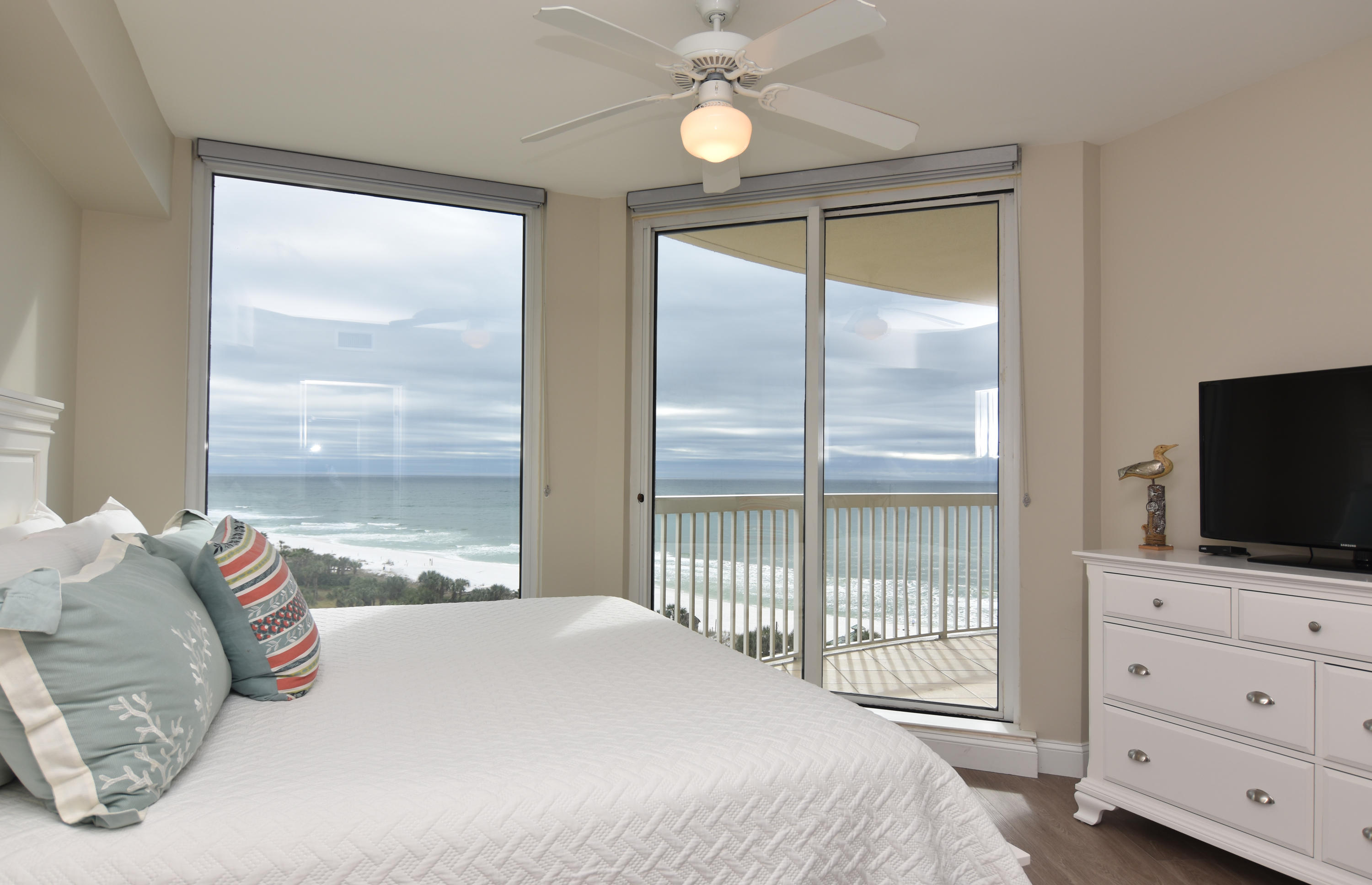 ST. MAARTEN AT SILVER SHELLS - Residential