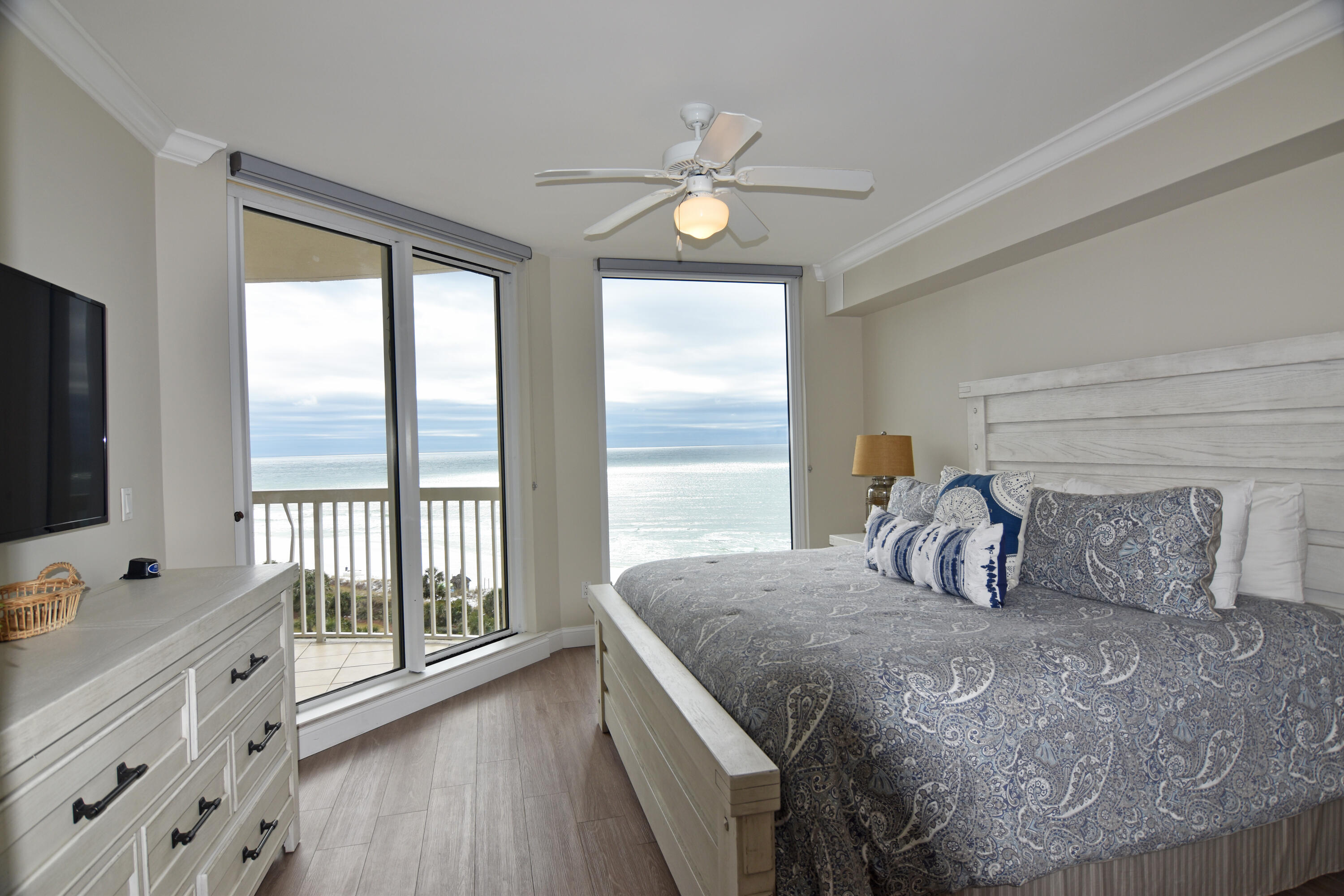 ST. MAARTEN AT SILVER SHELLS - Residential