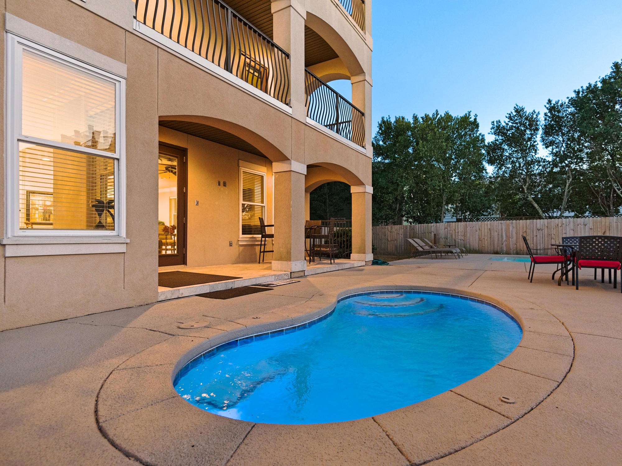 CRYSTAL BEACH - Residential