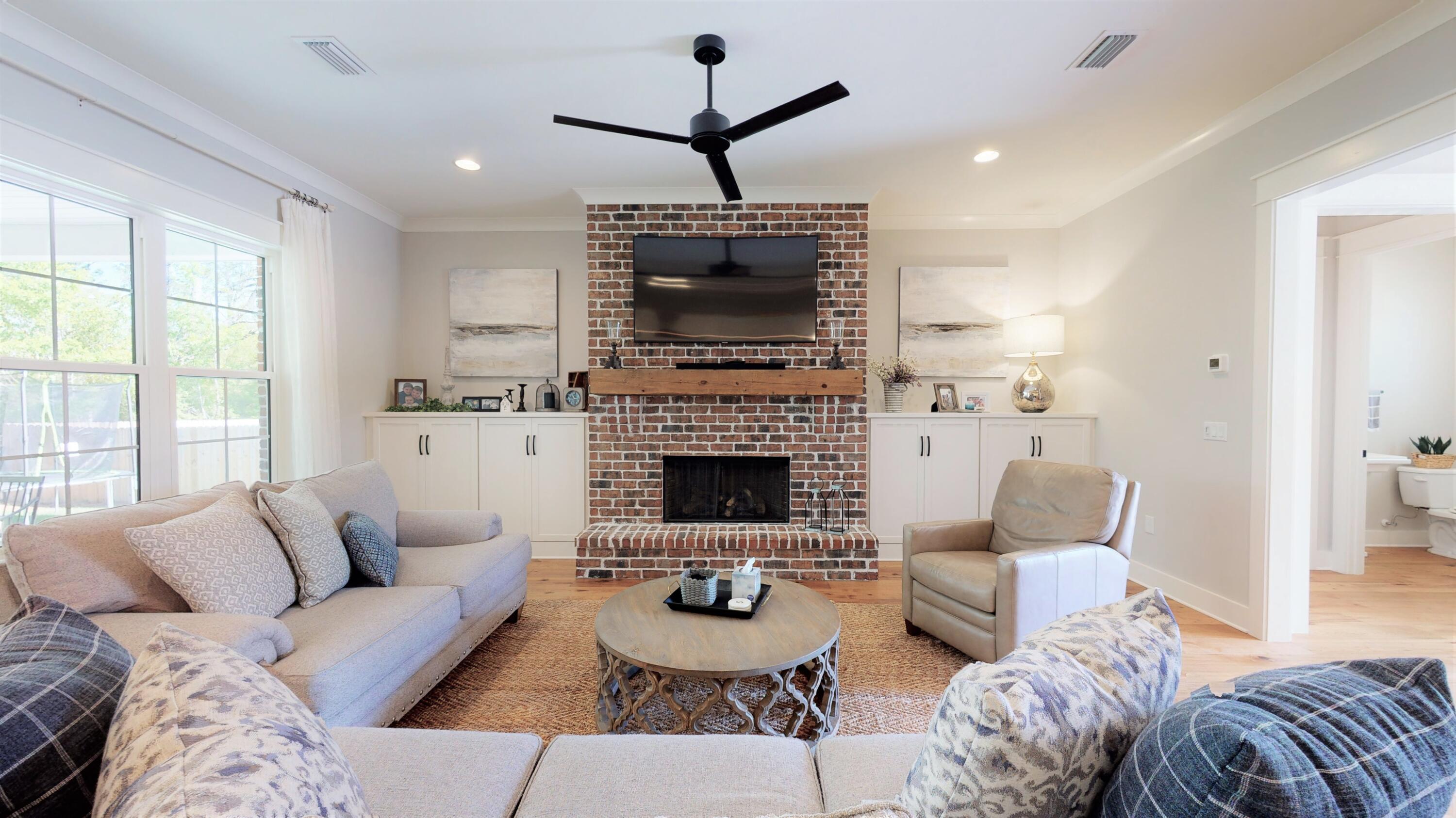 DEER MOSS CREEK - Residential