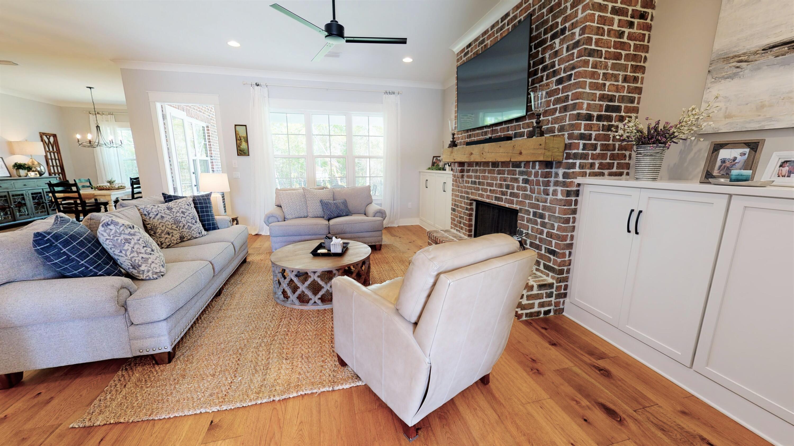 DEER MOSS CREEK - Residential